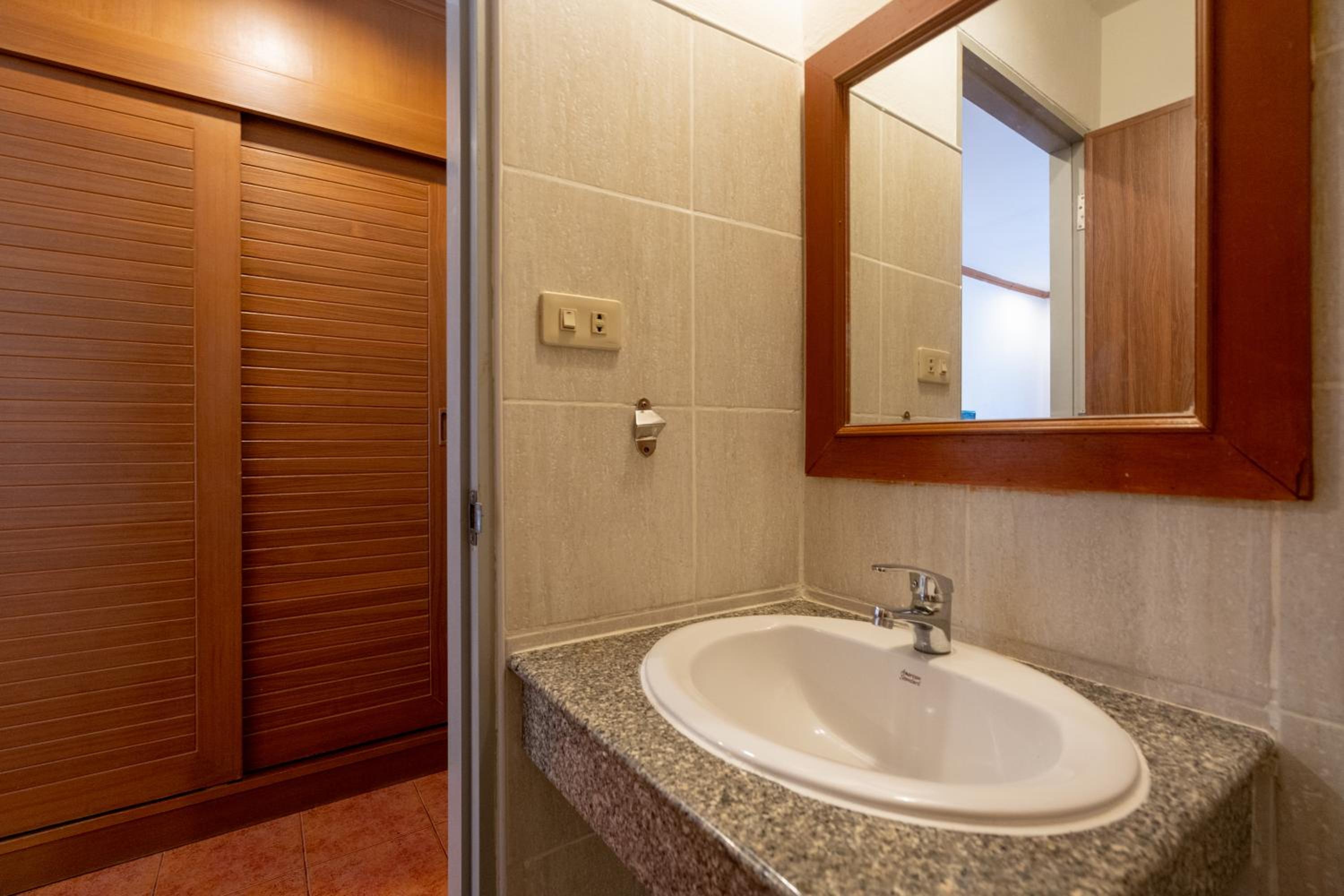 King Room with Pool View