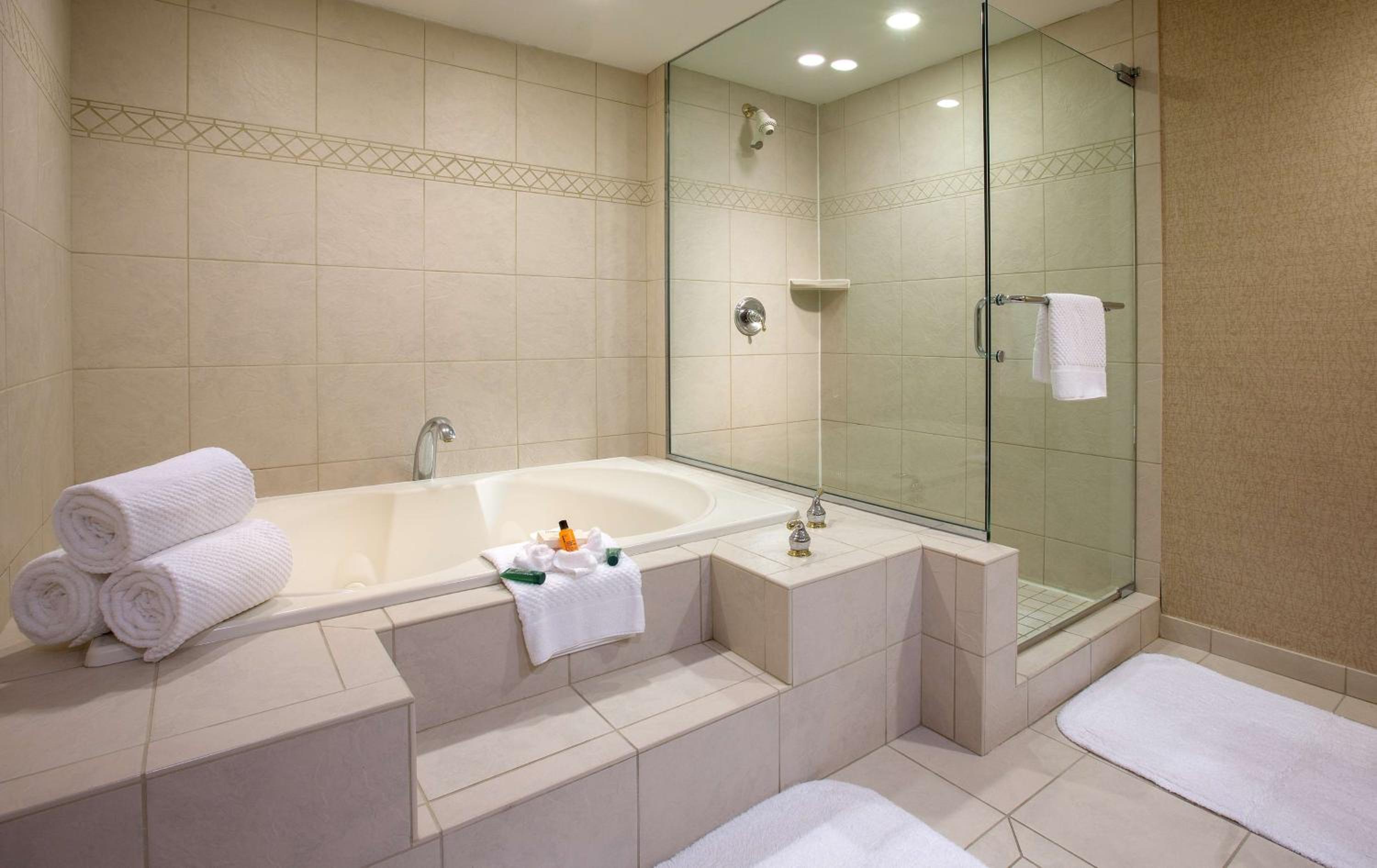 Executive King Room with Spa Bath