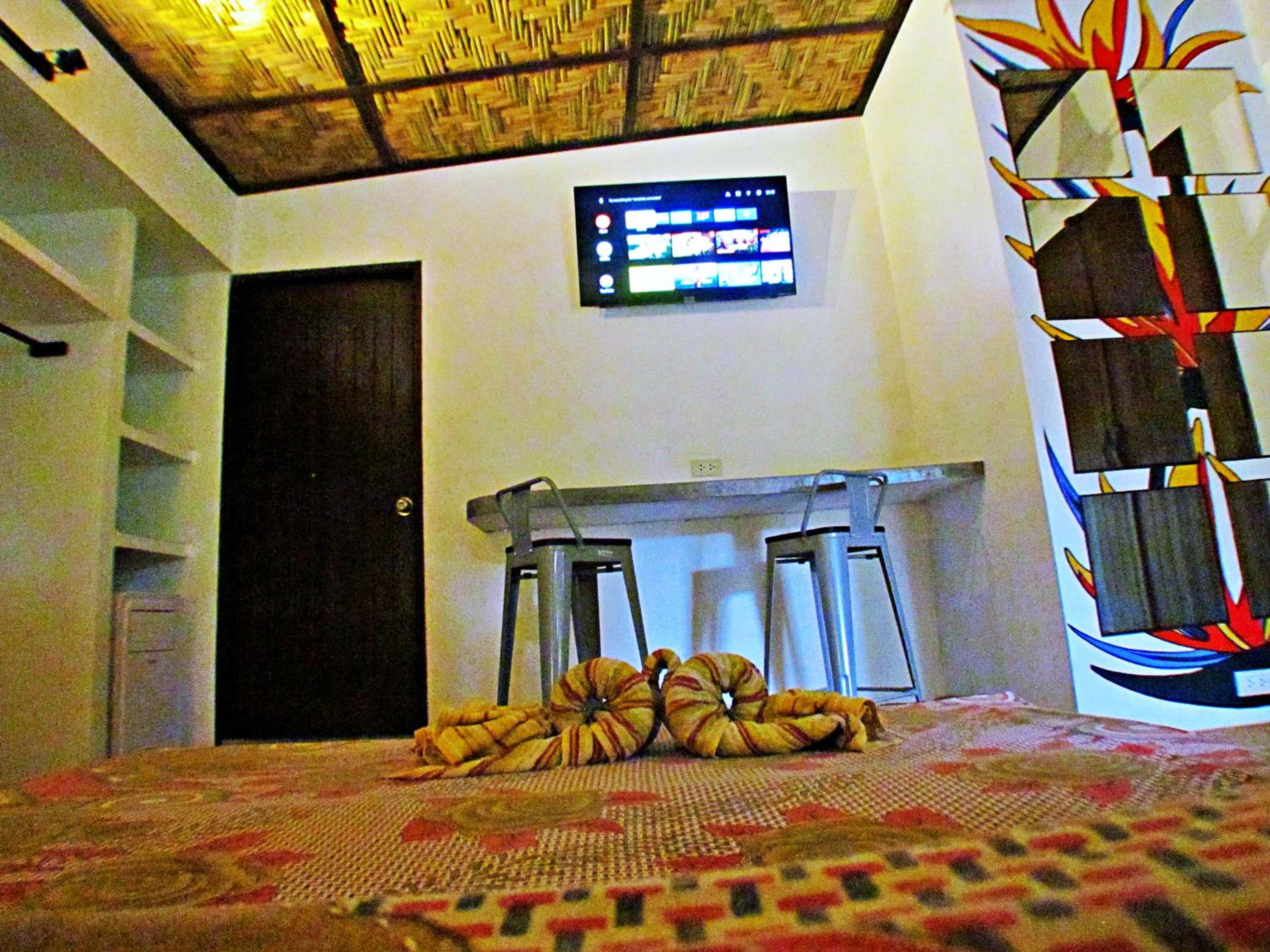 Villa with Garden View