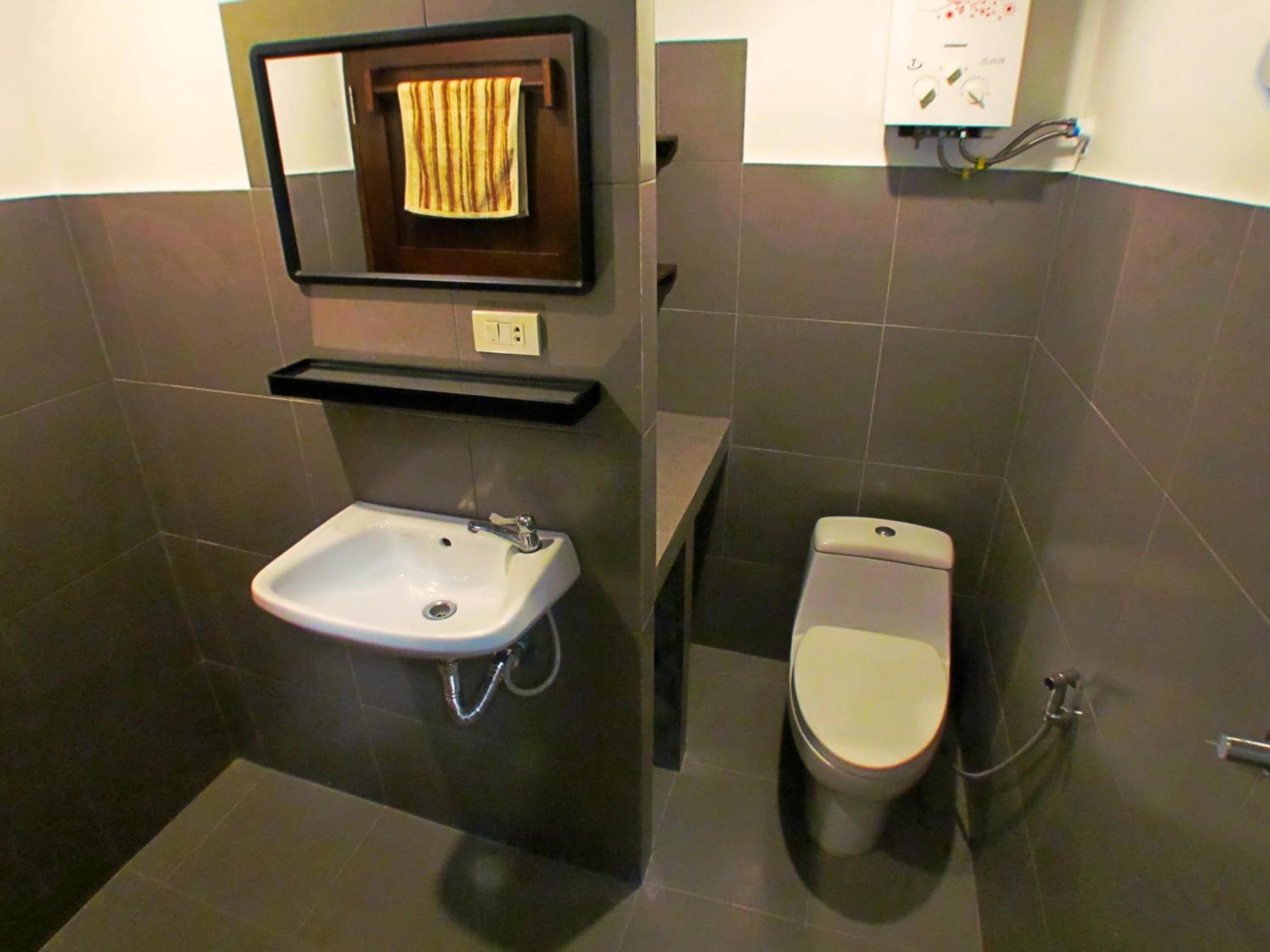 Villa with Garden View