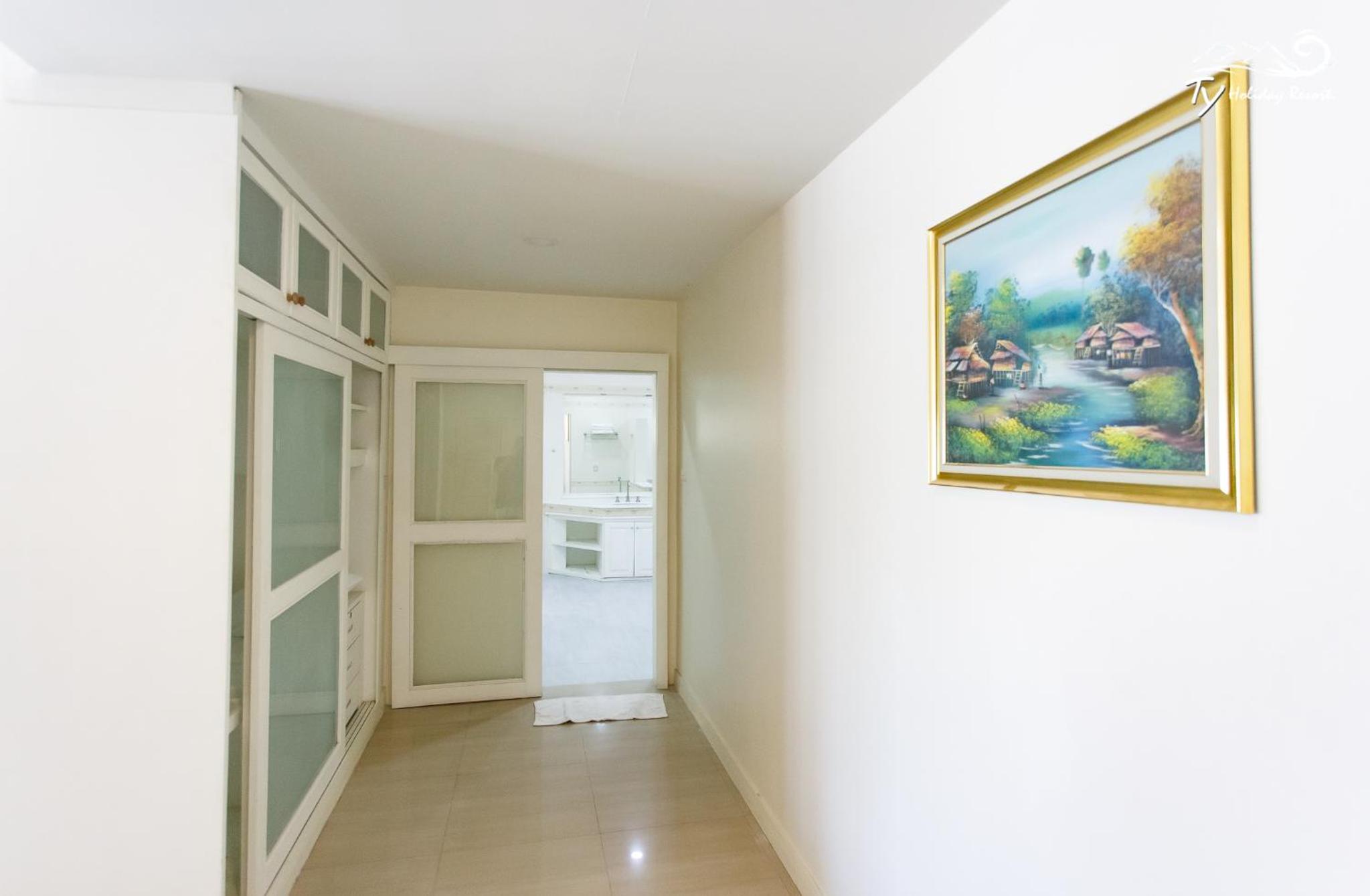 Nine-Bedroom Villa with Private Pool 227