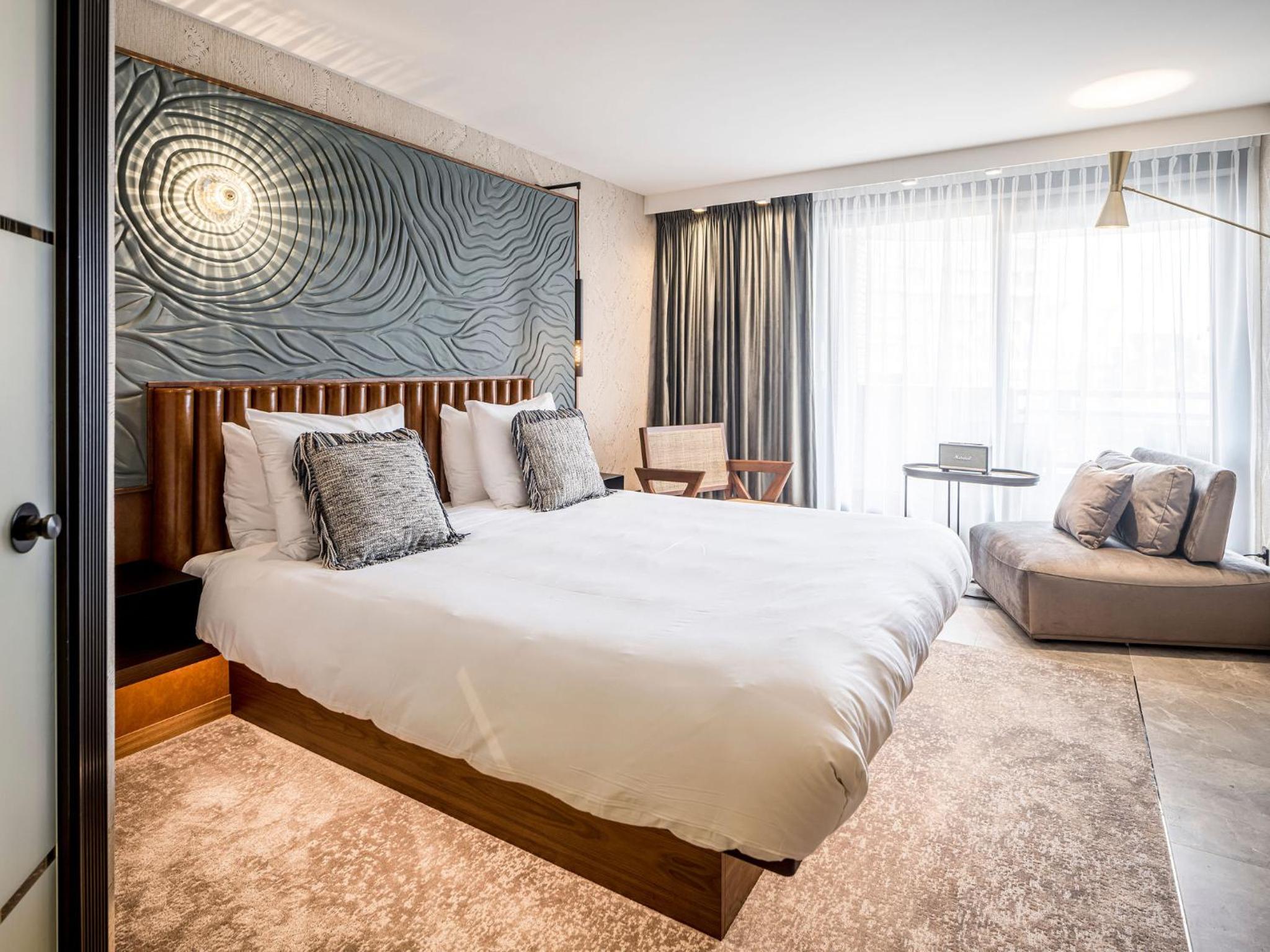 Dutch Delight Double Room with Balcony