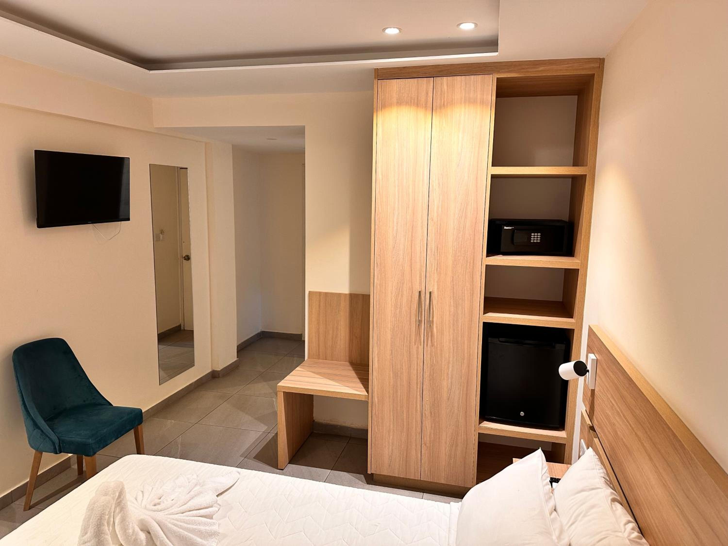 Deluxe Double or Twin Room