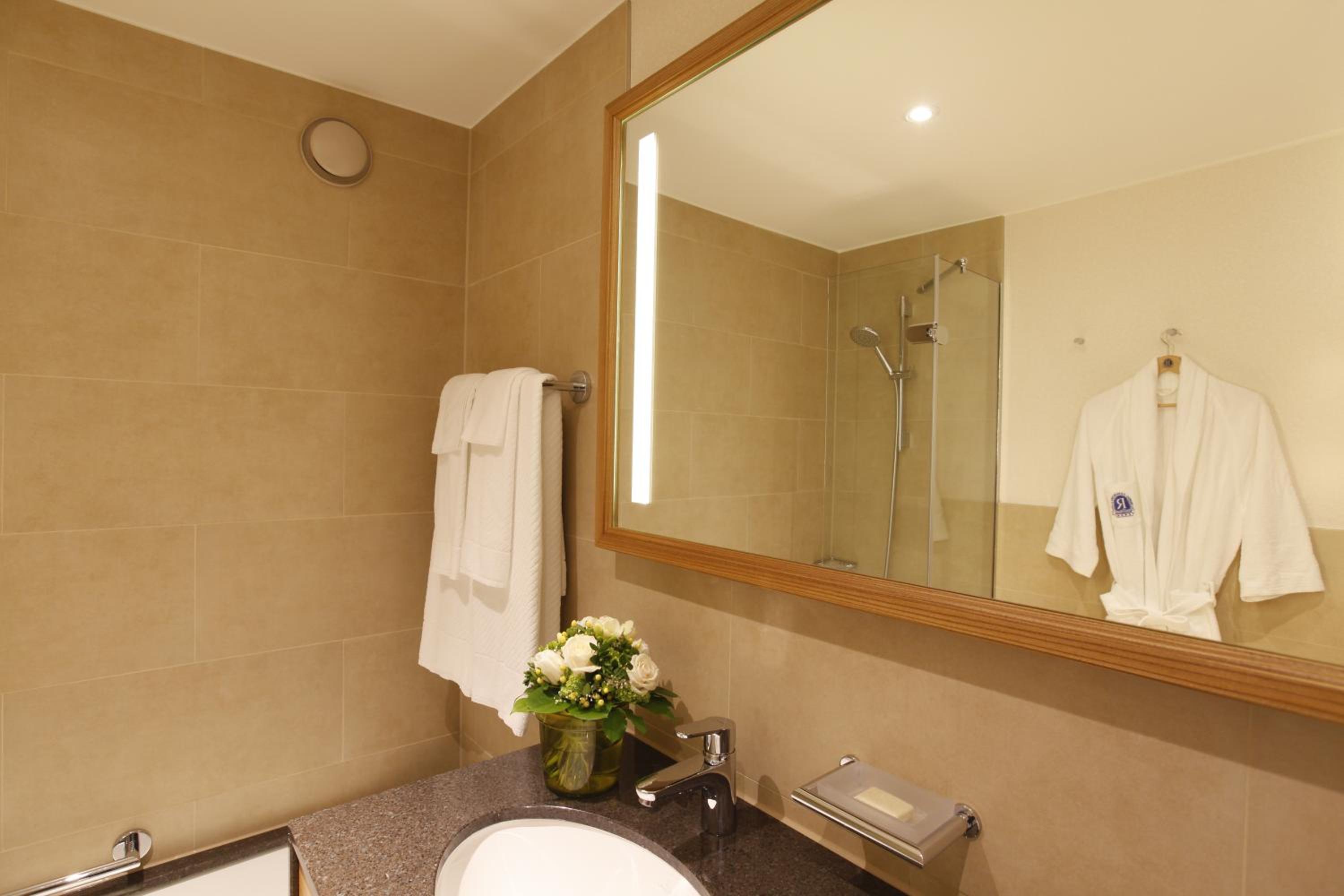 Classic Double Room with Garden View