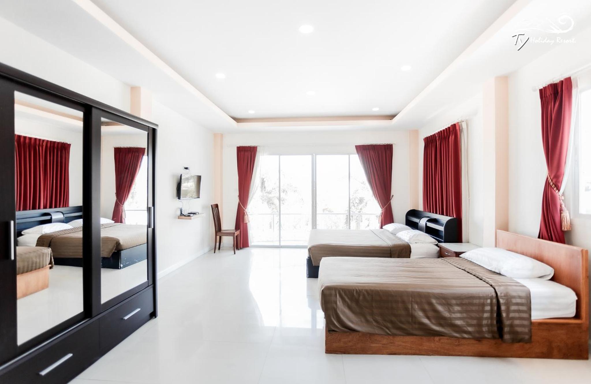 Eight-Bedroom Villa with Private Pool 220