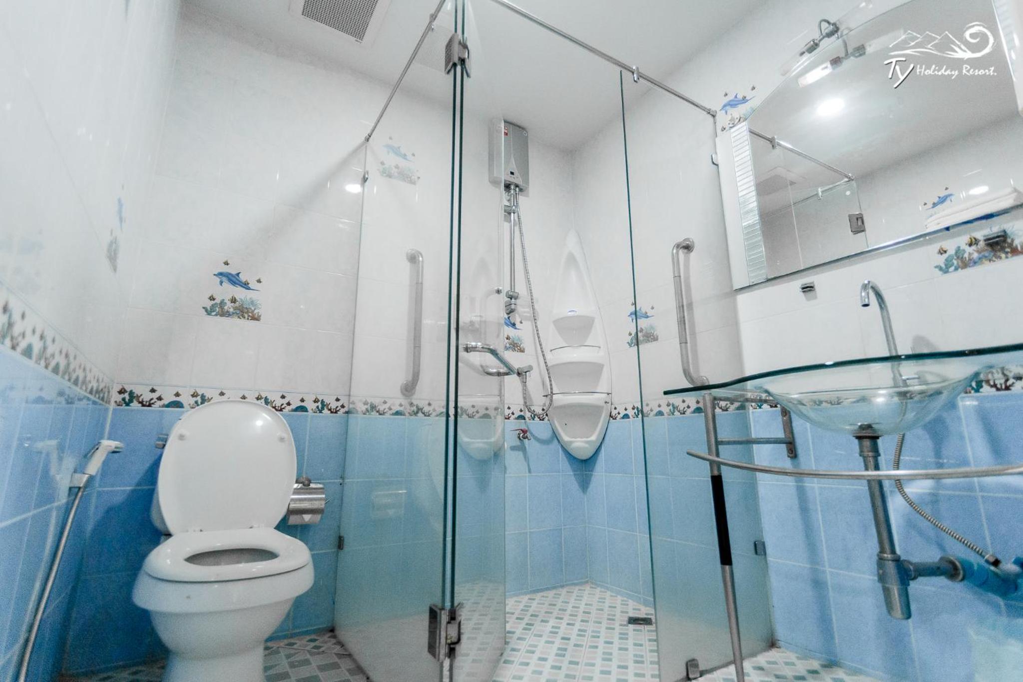 Eight-Bedroom Villa with Private Pool 220