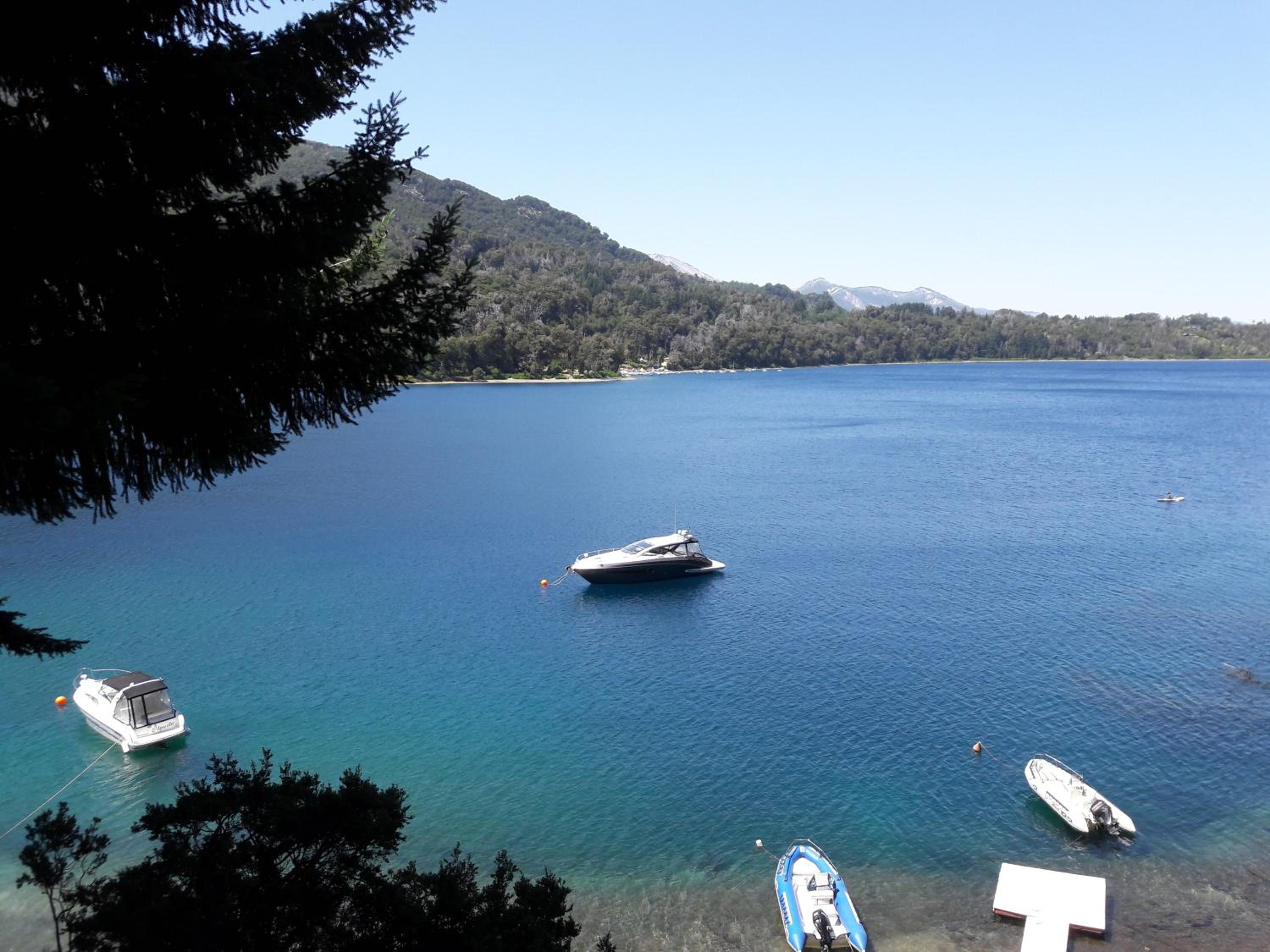 Double or Twin Room with Lake View