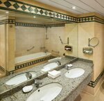 Room, 1 Queen Bed, Balcony, City View в Sheraton Montazah Hotel