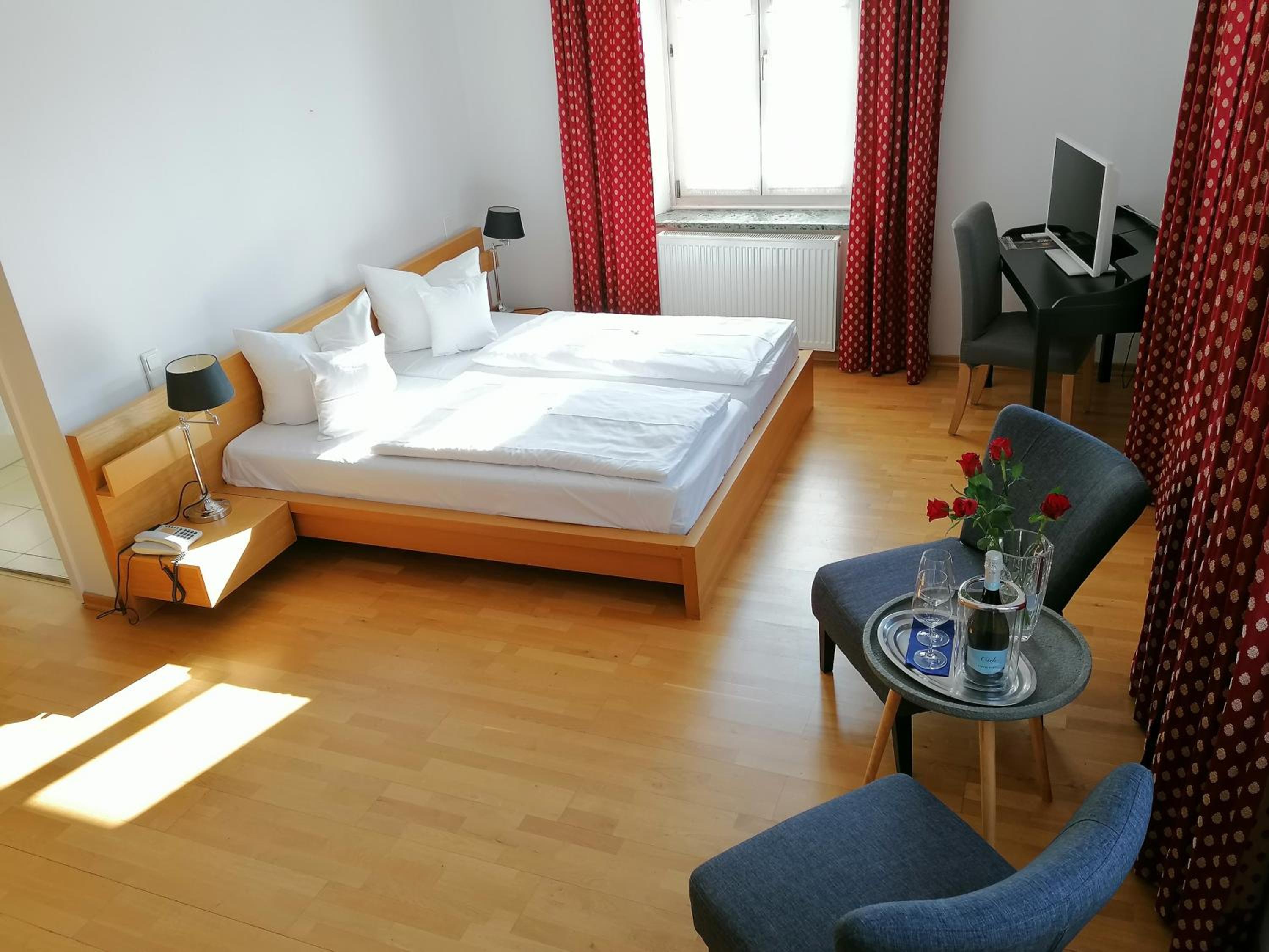 Large Double Room