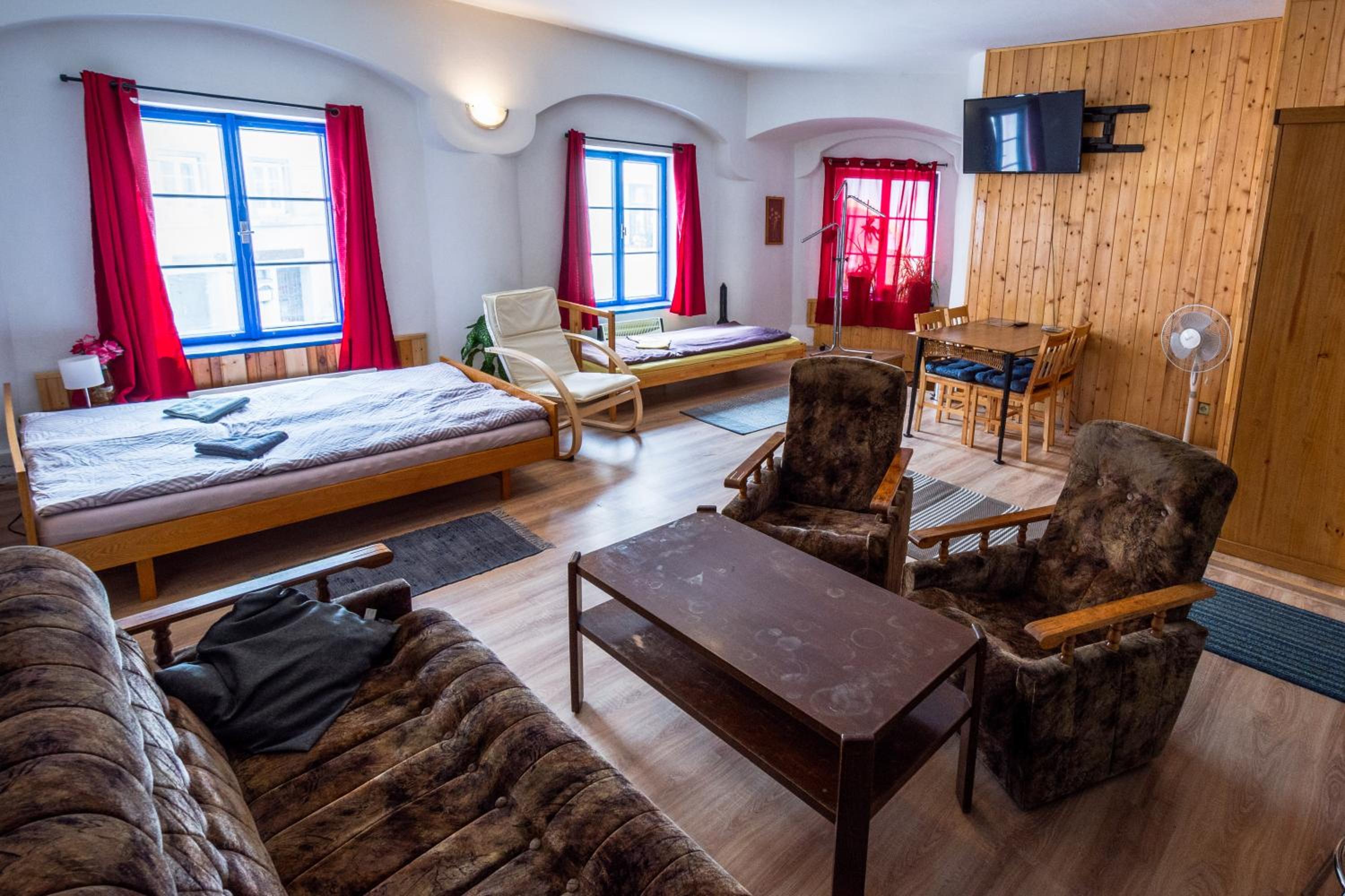 Apartment - Split Level