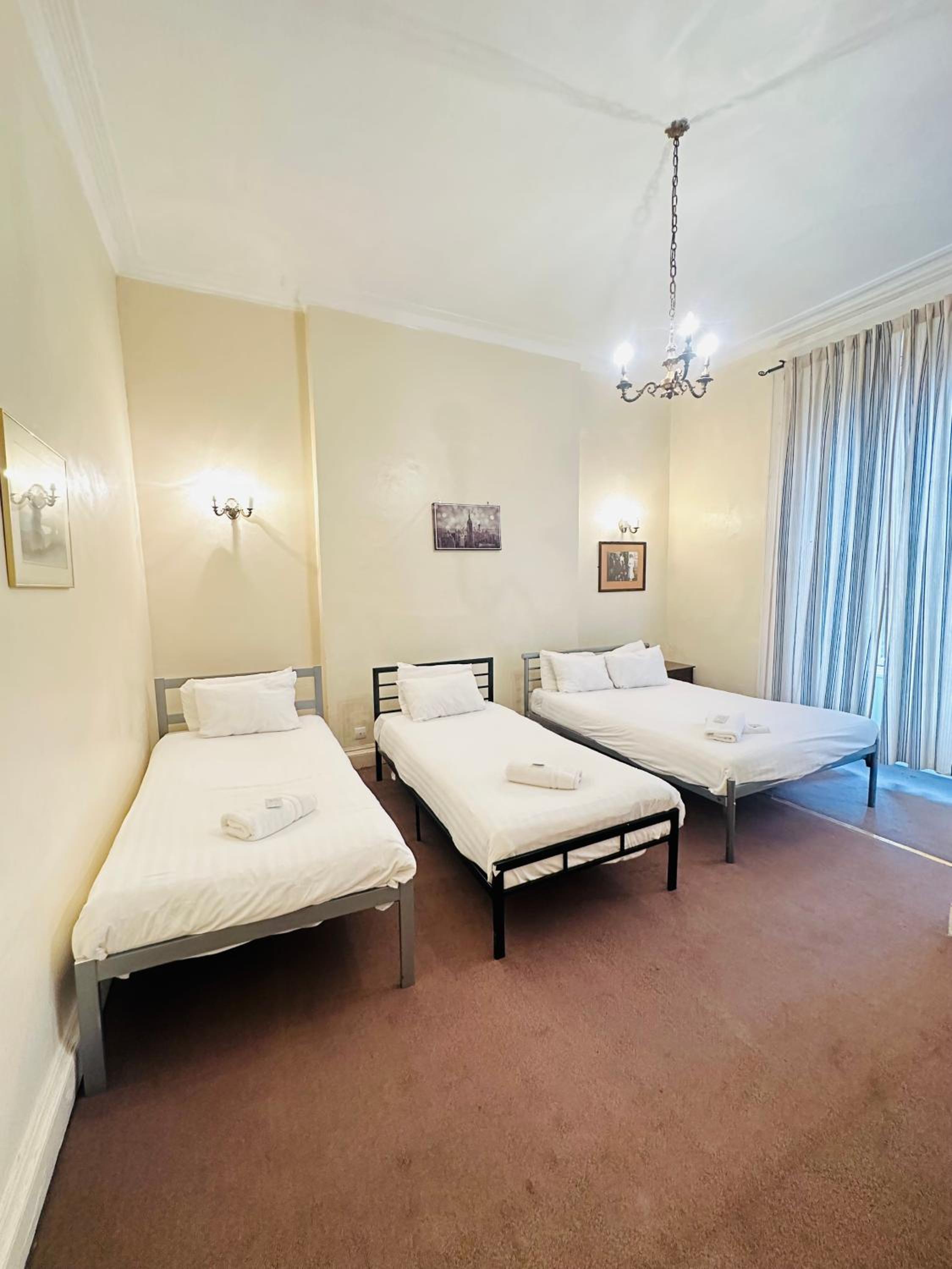 Family Room - En Suite