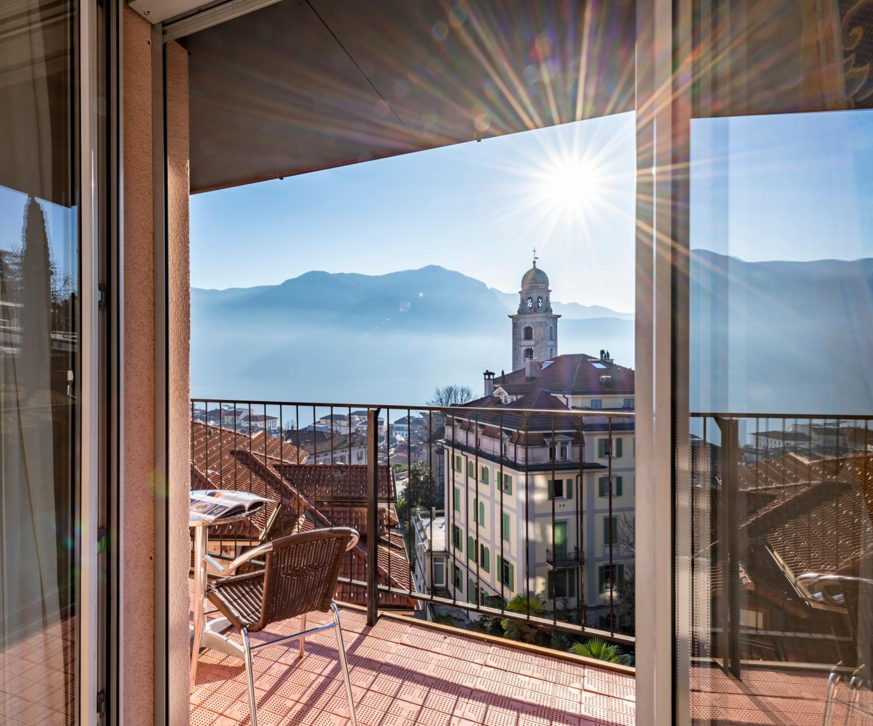 Superior Panorama Twin Room with Lake View