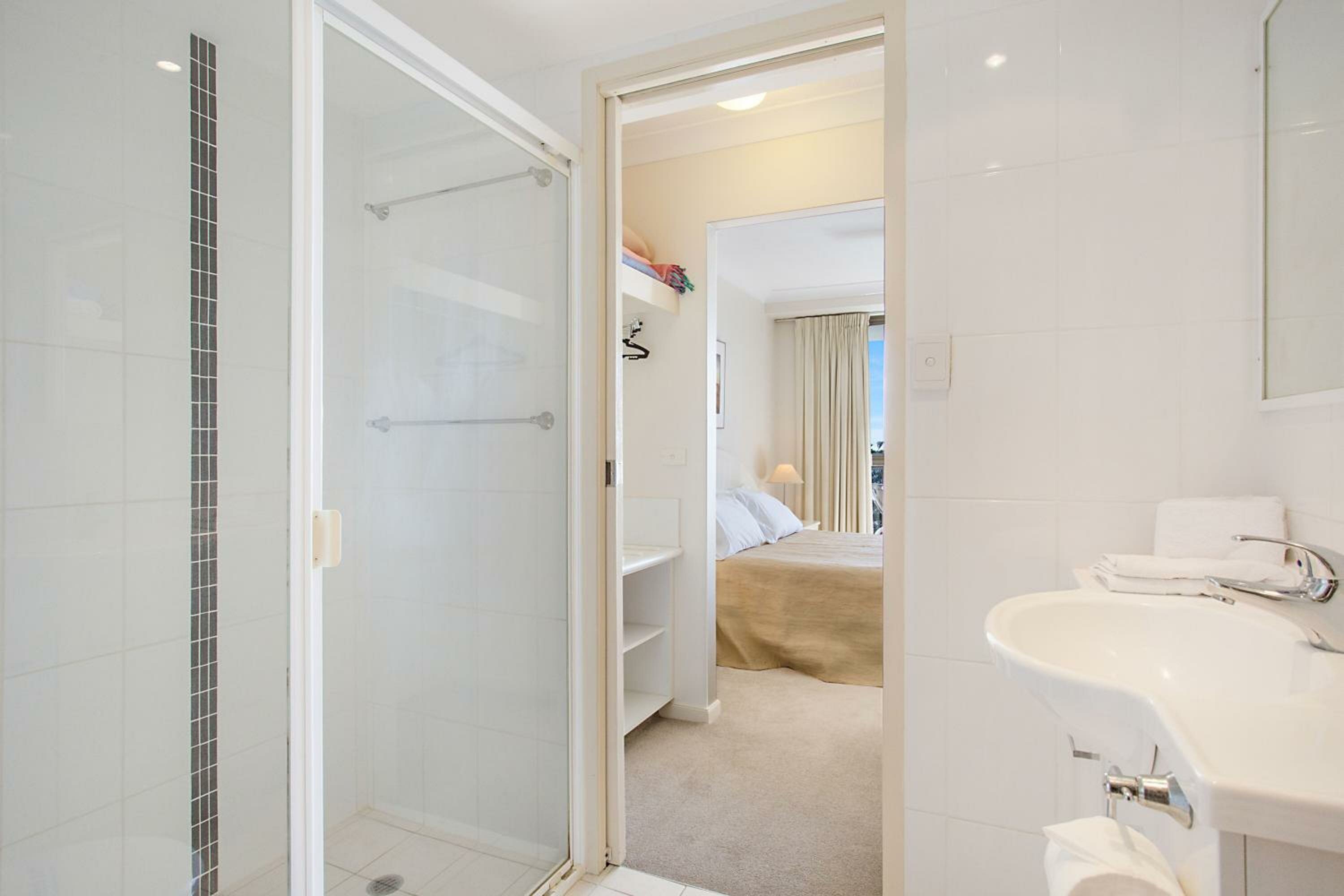 One-Bedroom Ocean View Apartment