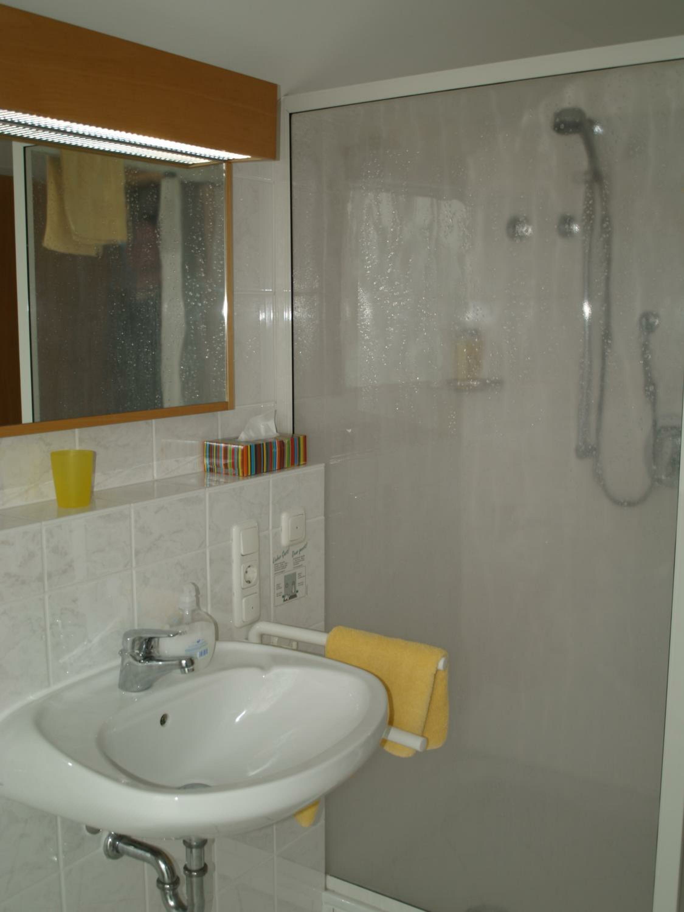 Apartment (1 Adult) with Balcony