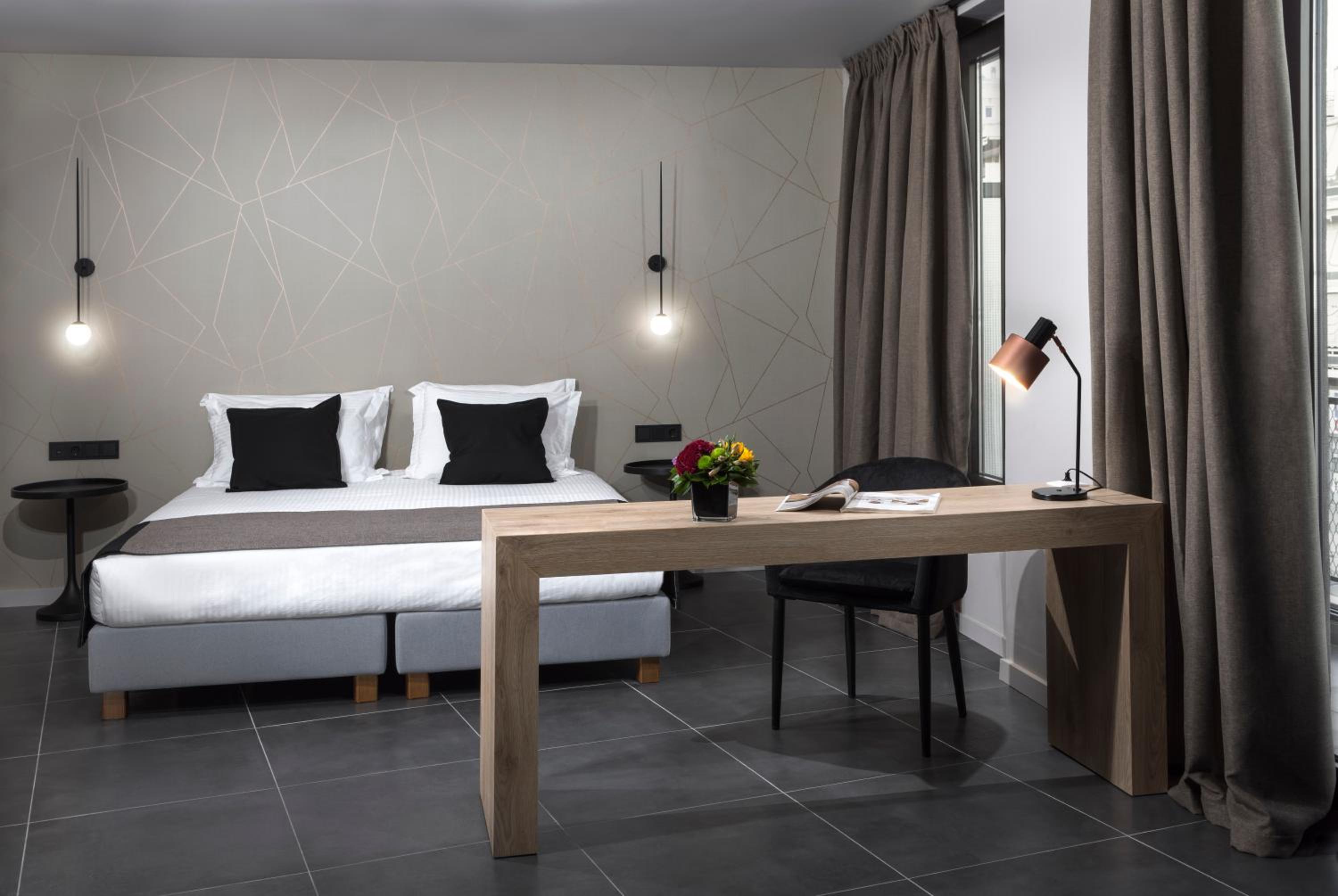 Suite with City View