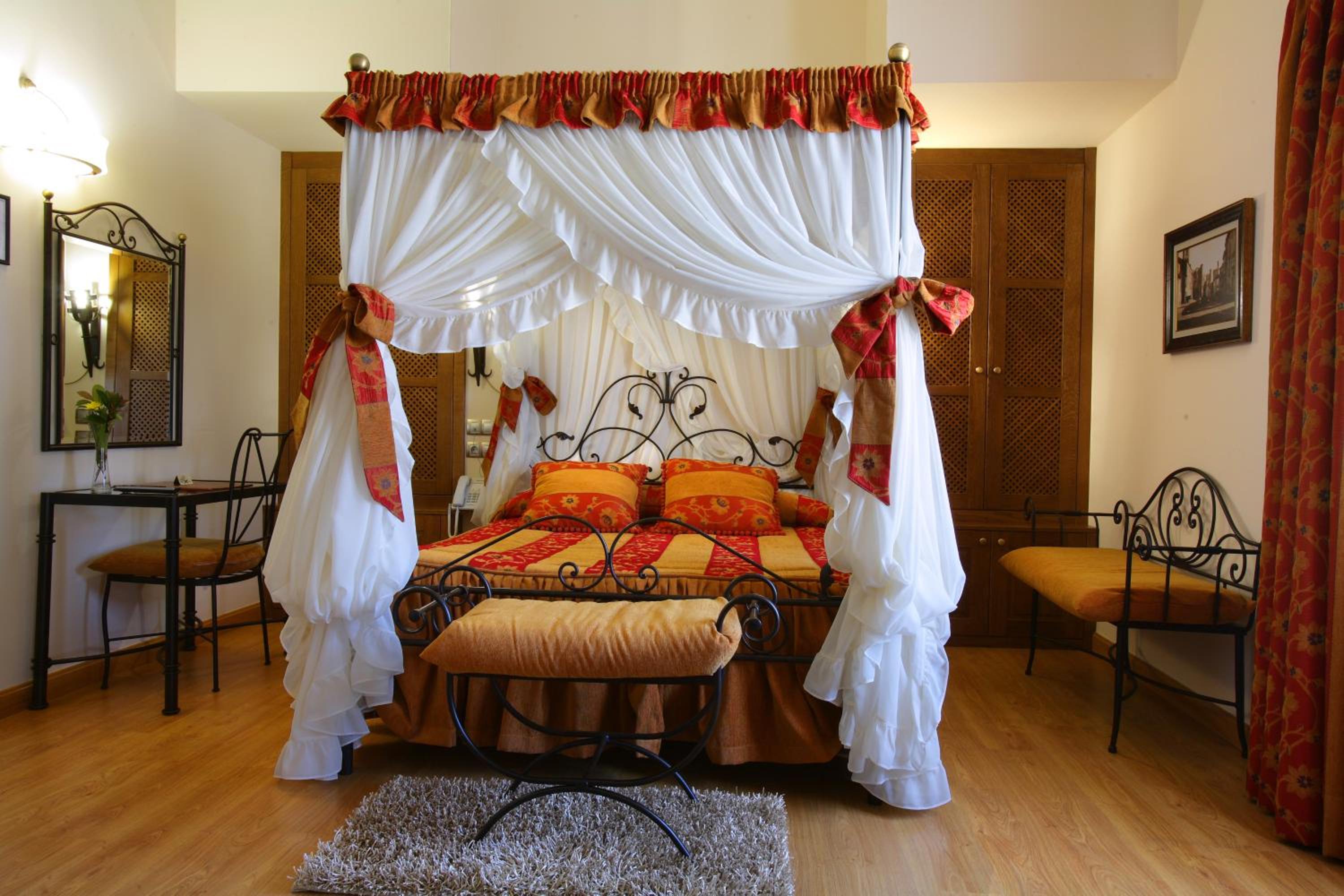 Deluxe Double Room with Spa Bath 