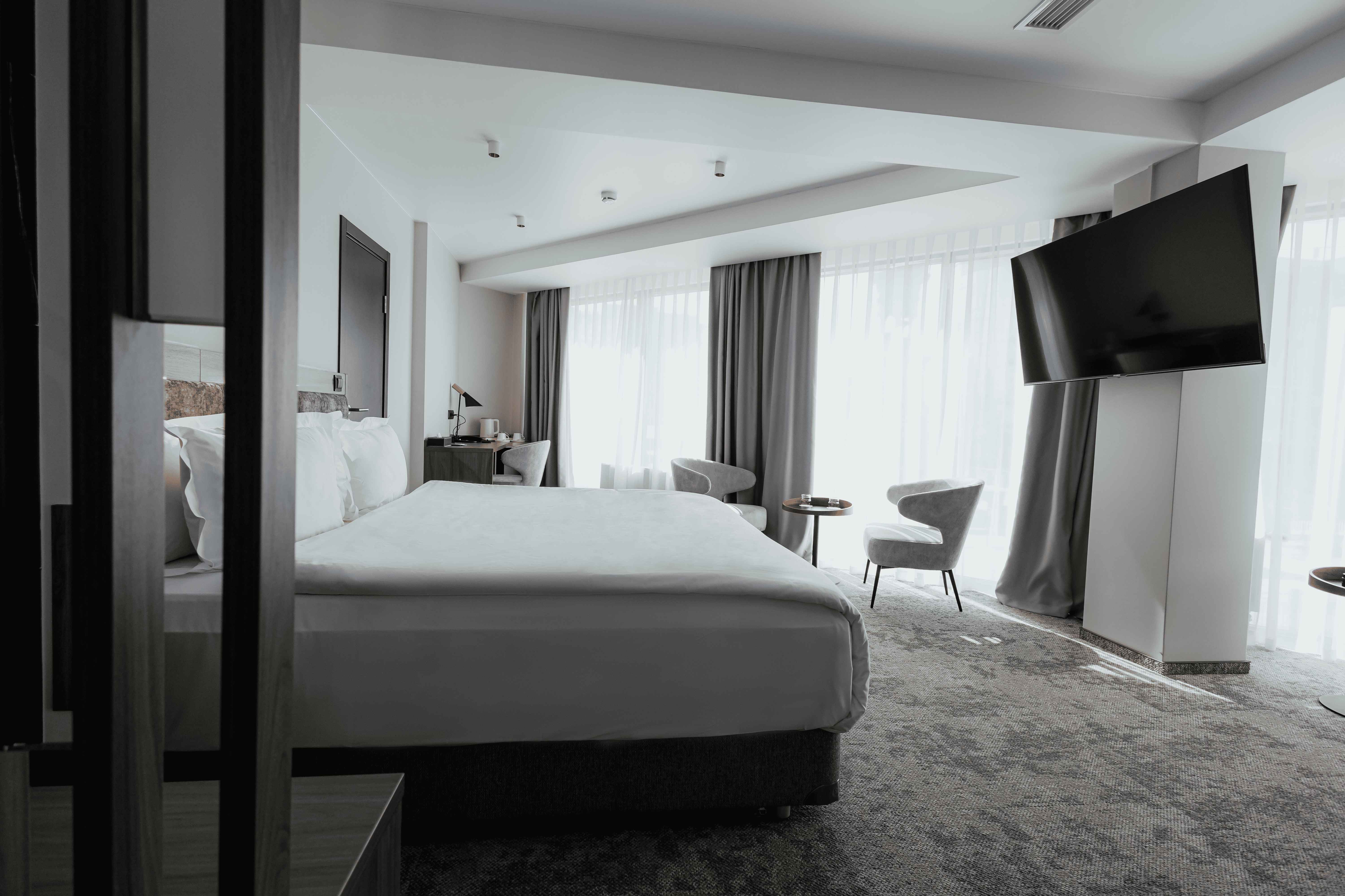 Джуниор Сюит