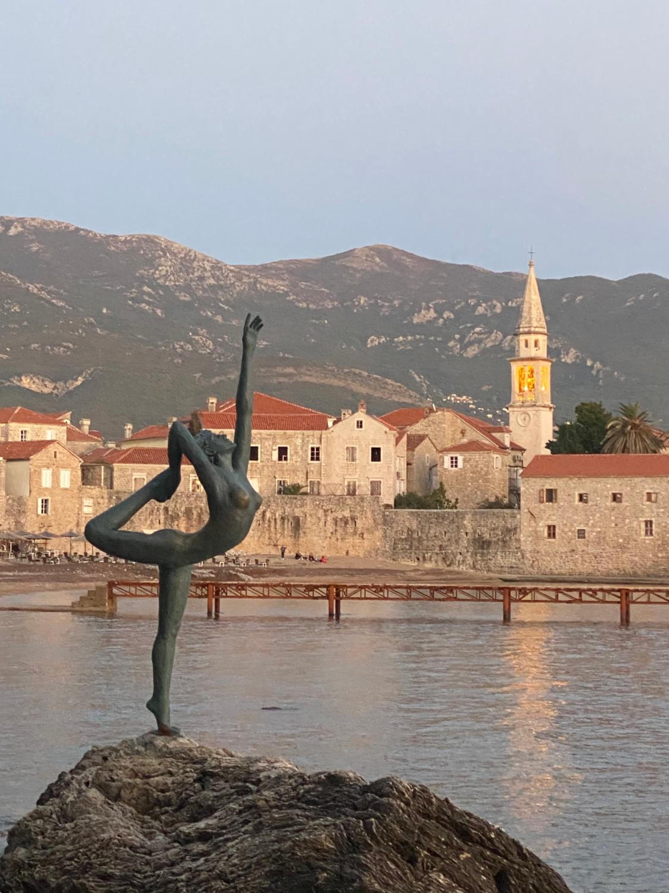 Two-Bedroom Suite with Balcony and Panoramic View