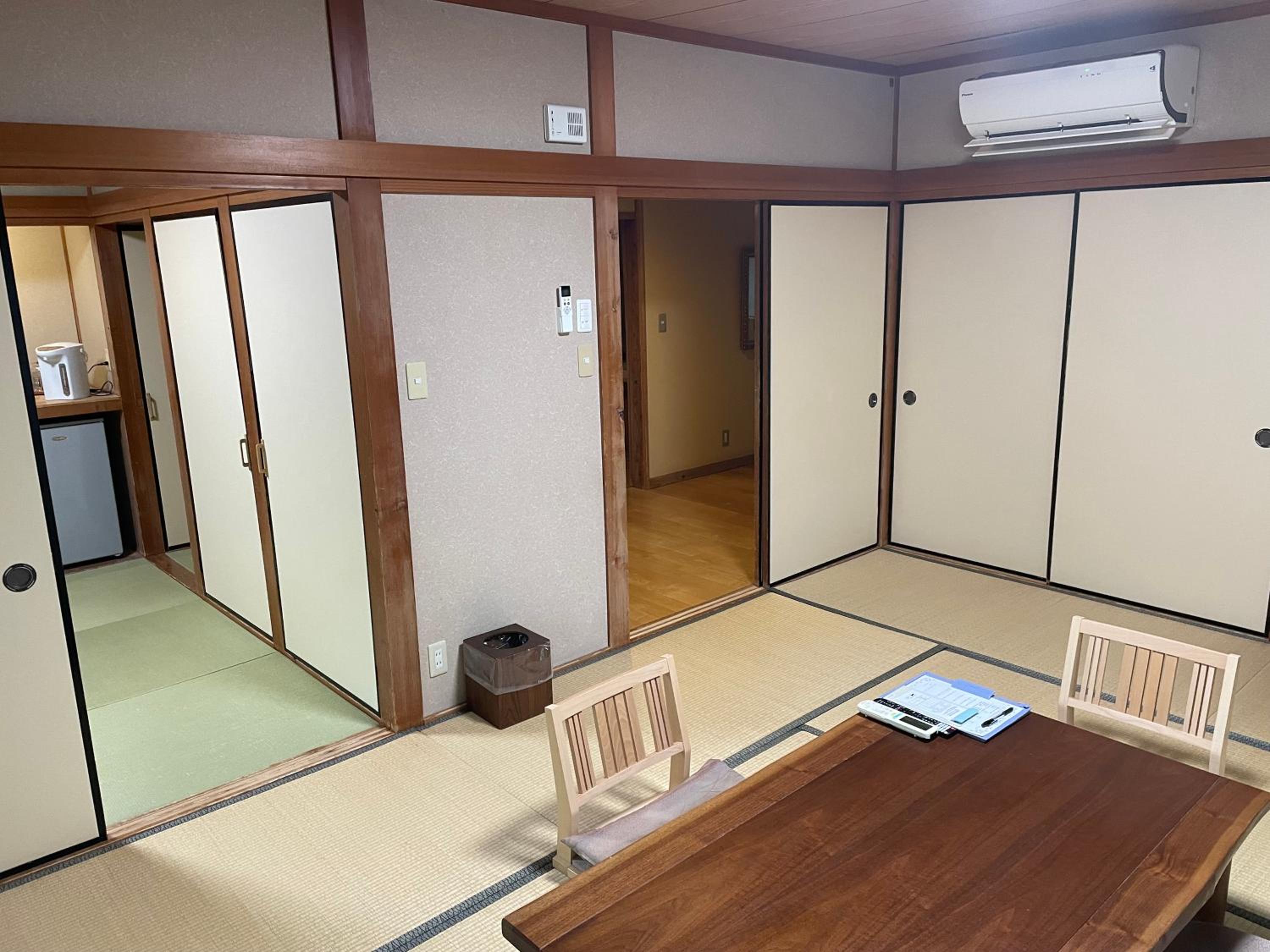 Japanese-Style Room - Garden View