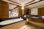 Room, 1 King Bed, Pool View (Ground Floor, Pool Access) в JW Marriott Phuket Resort & Spa