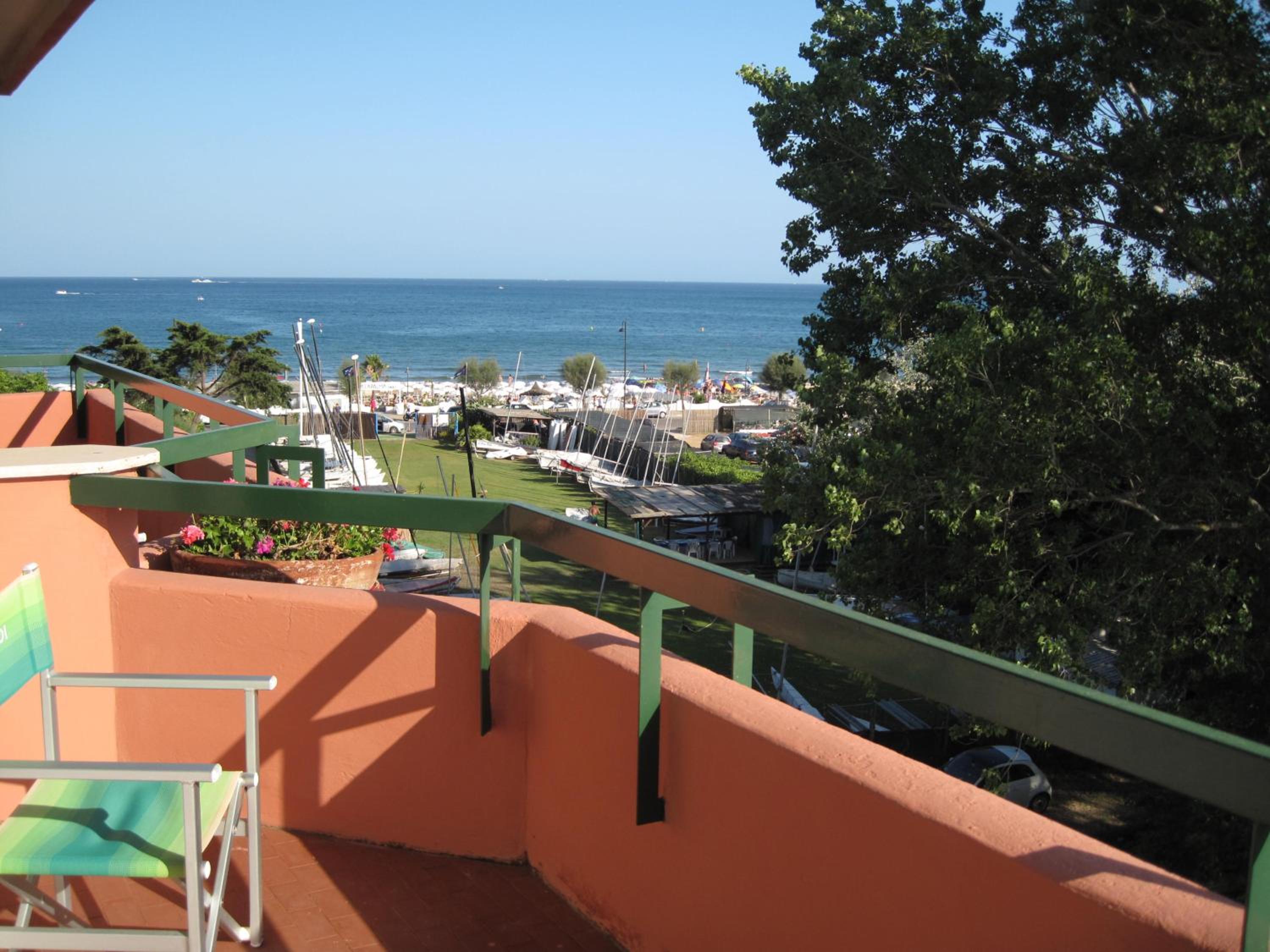 Triple Room with Balcony