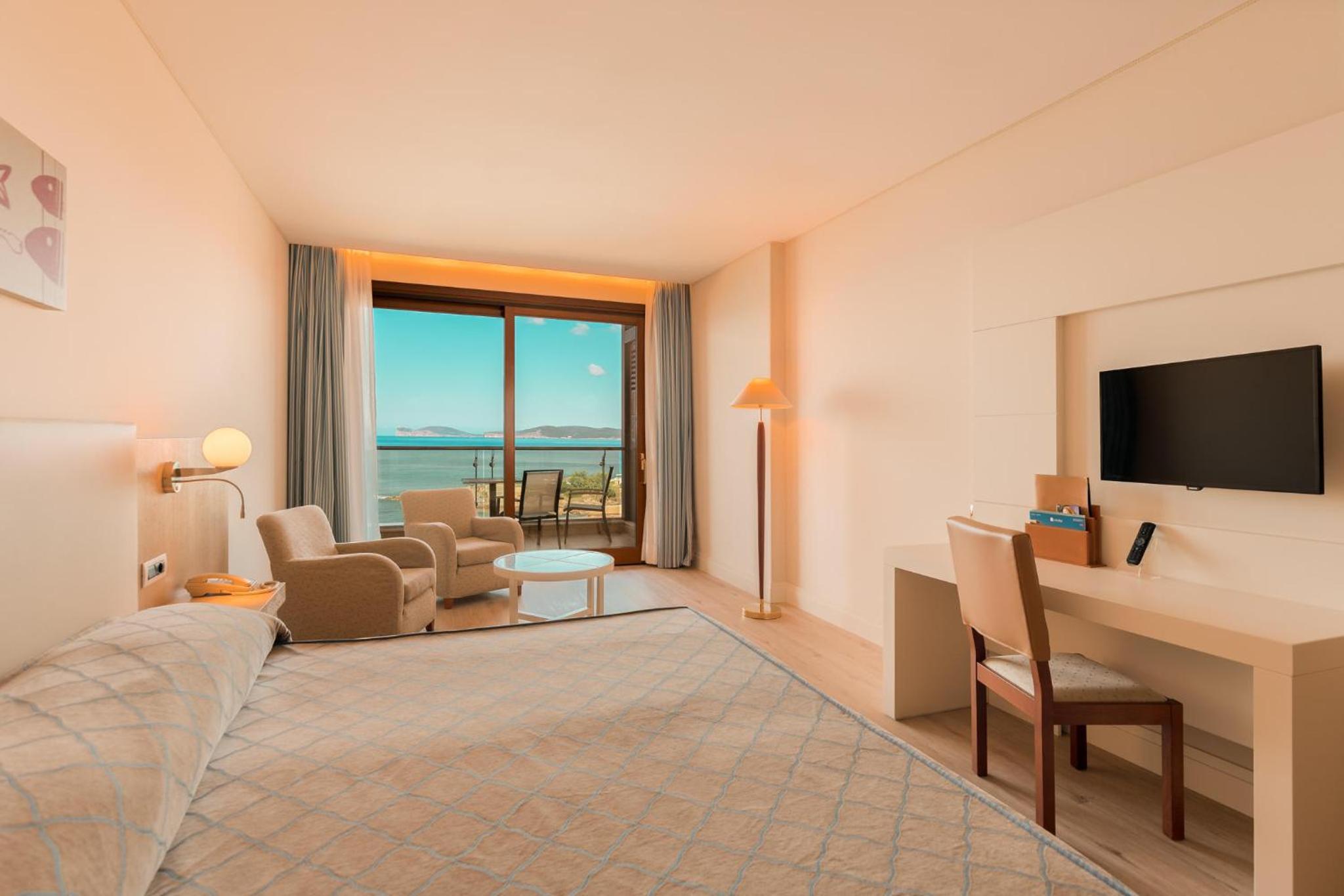 Superior Double Room with Balcony and Sea View