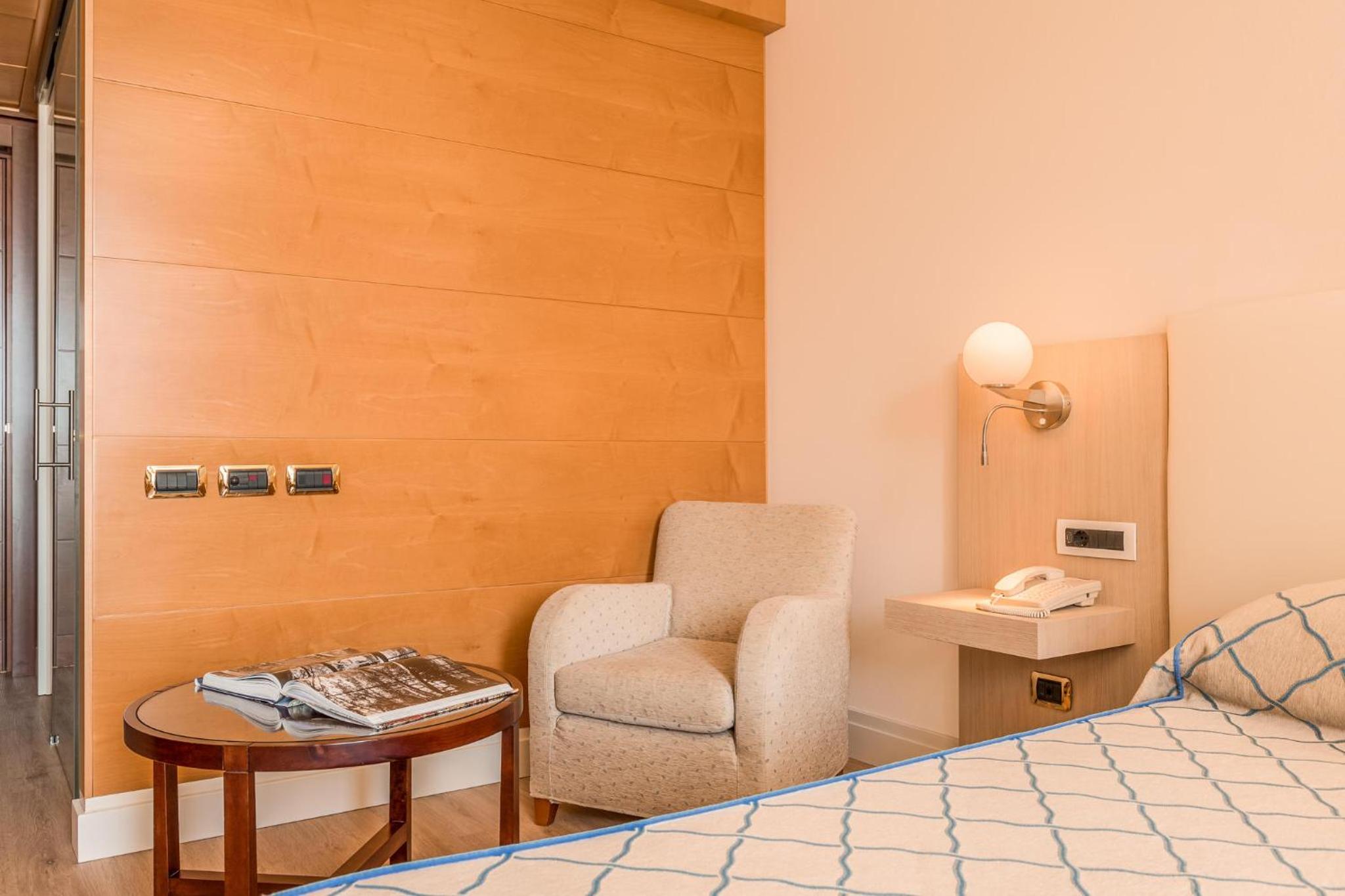 Double Room with Balcony and Sea View