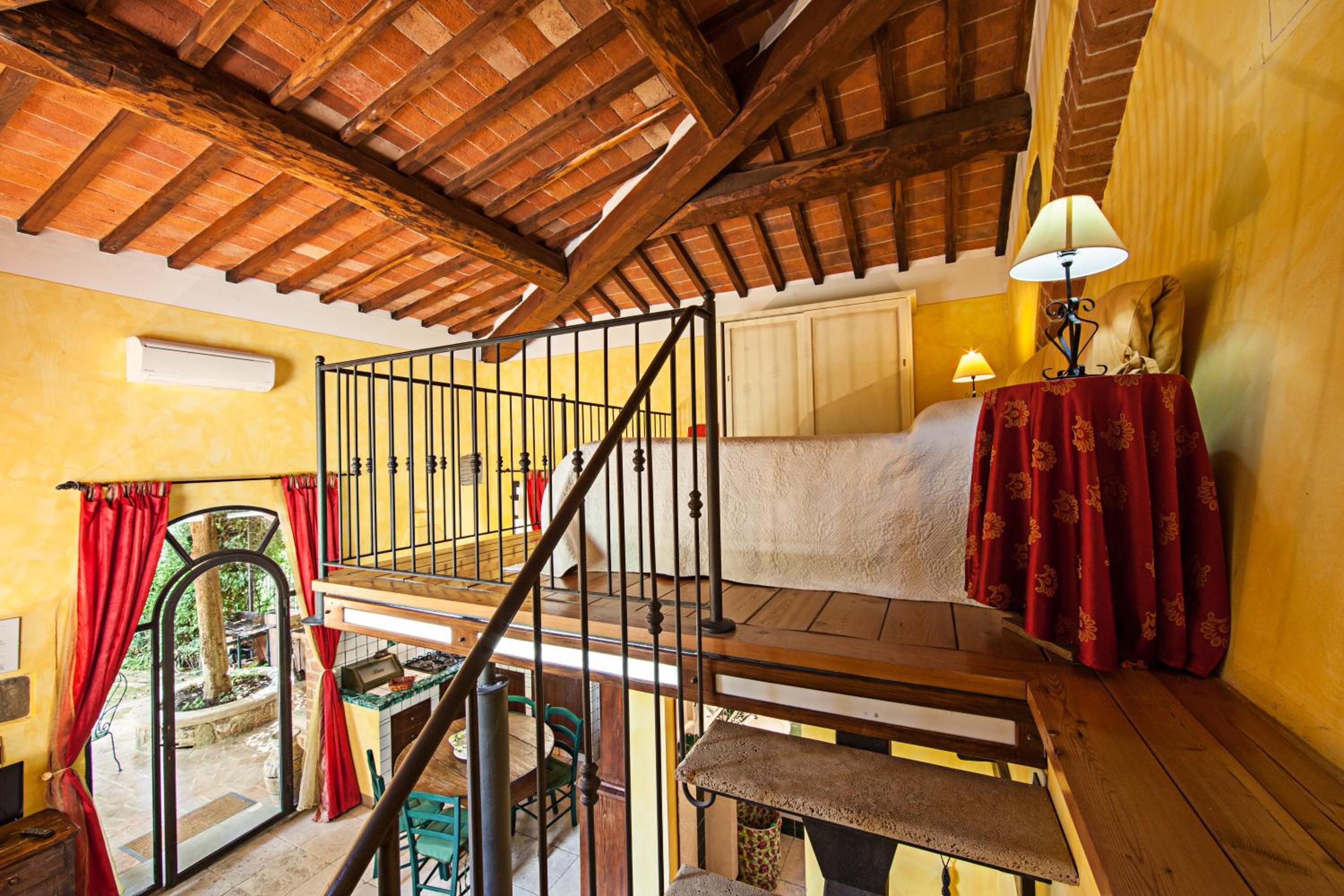 Studio - Split Level