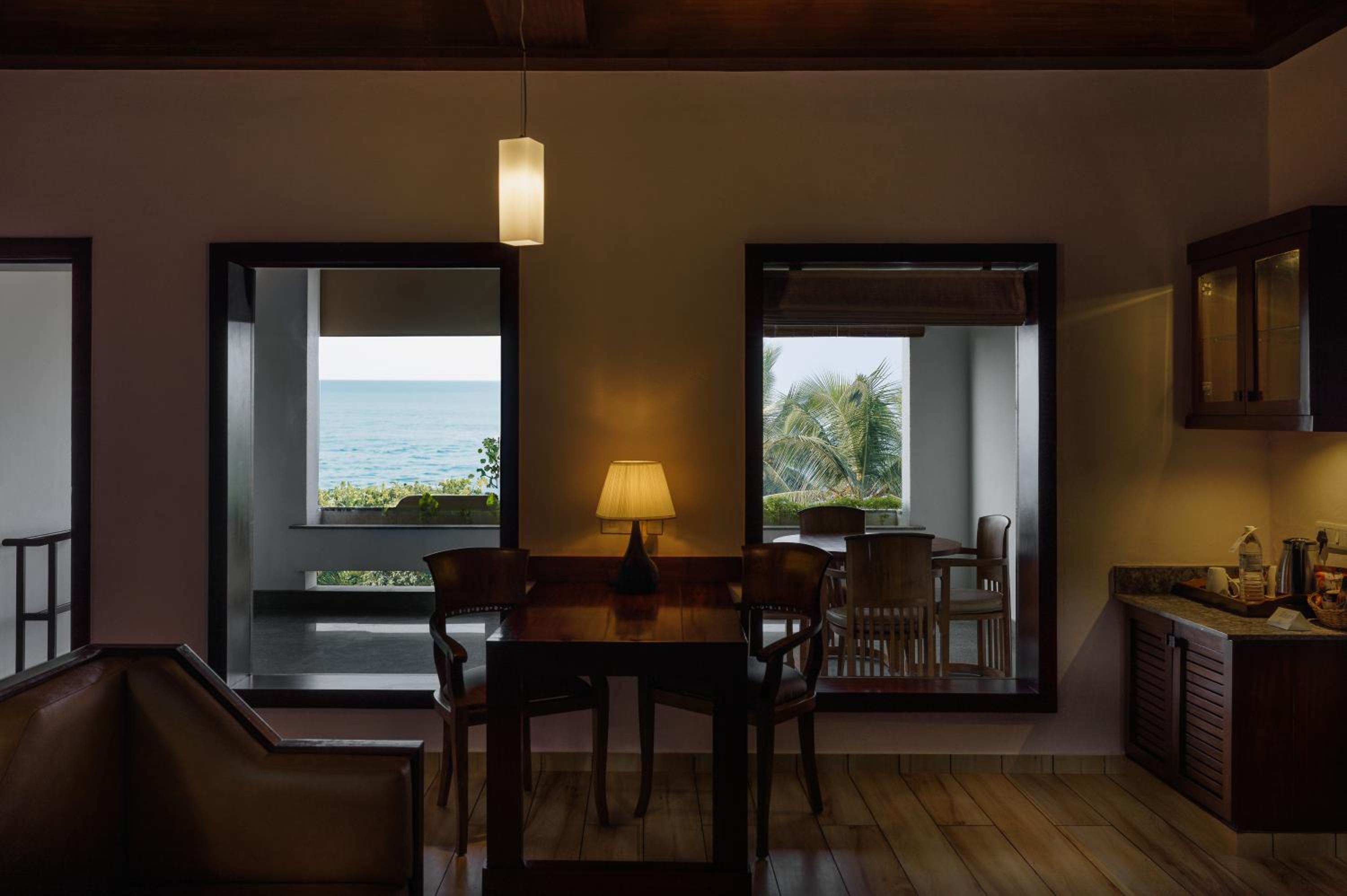 Arabian Sea View Room