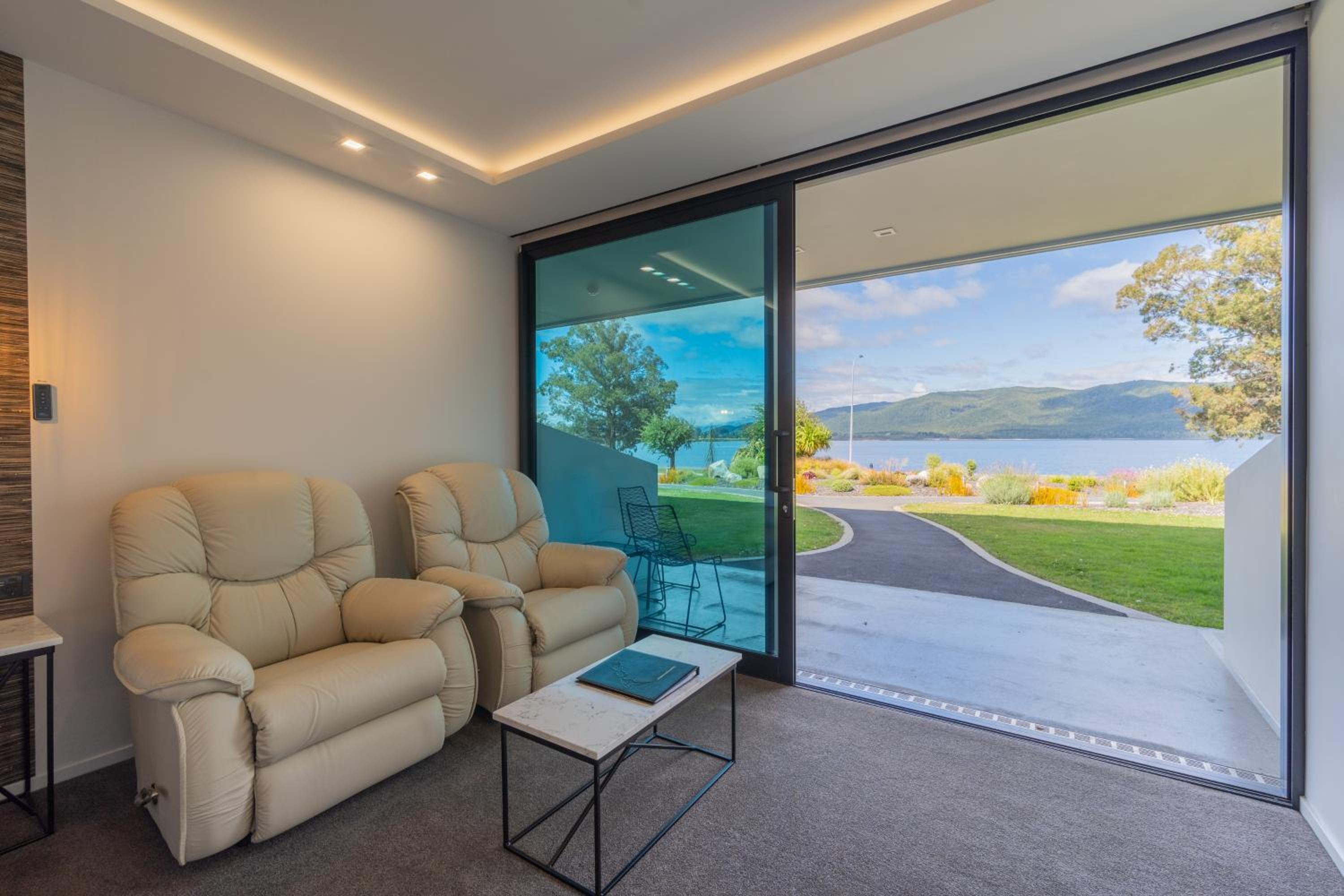 Tanara Deluxe Access Studio (Adults Only)