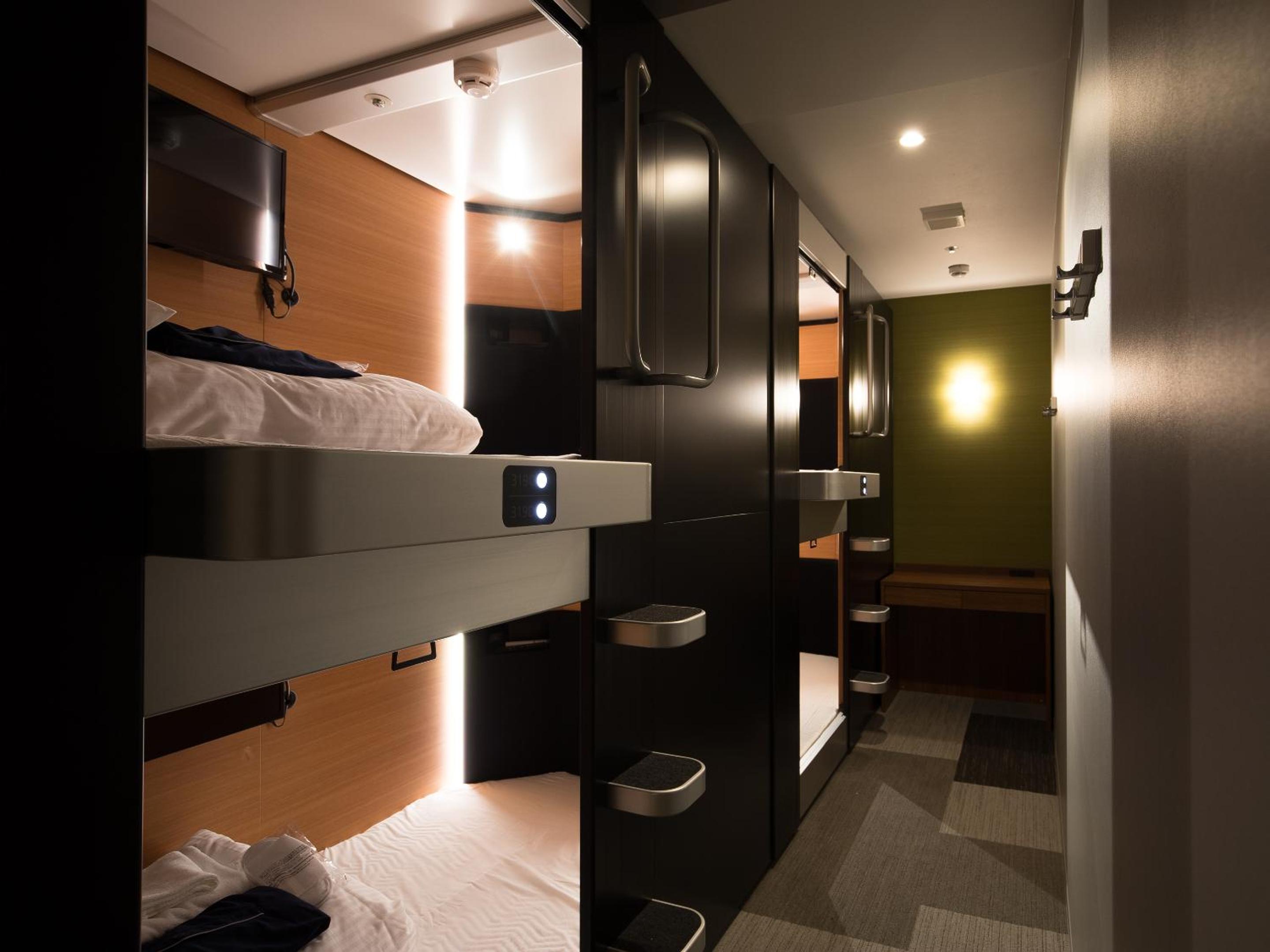 Private Quadruple Cabin - Female Only