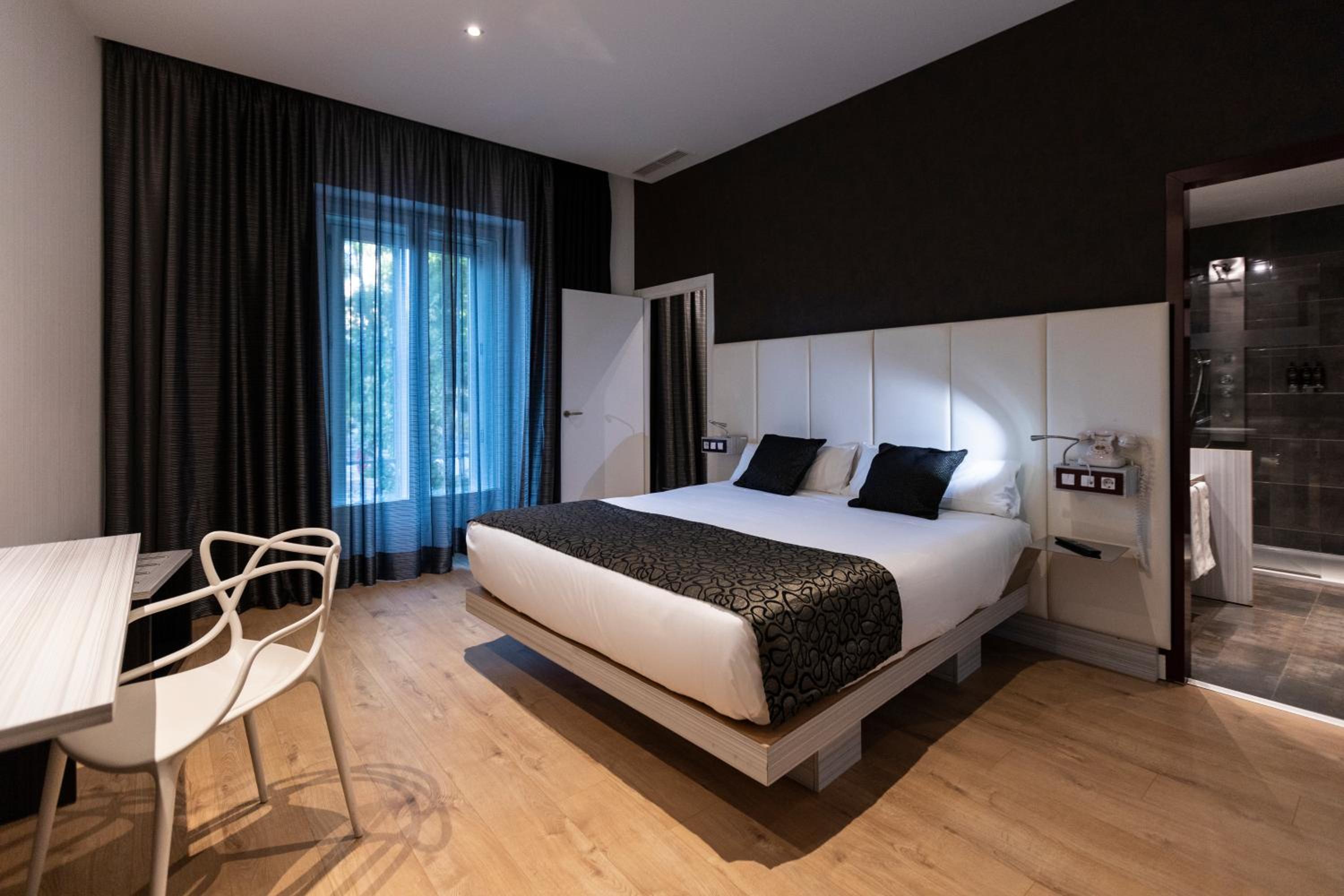 Apartment (6 Adults)