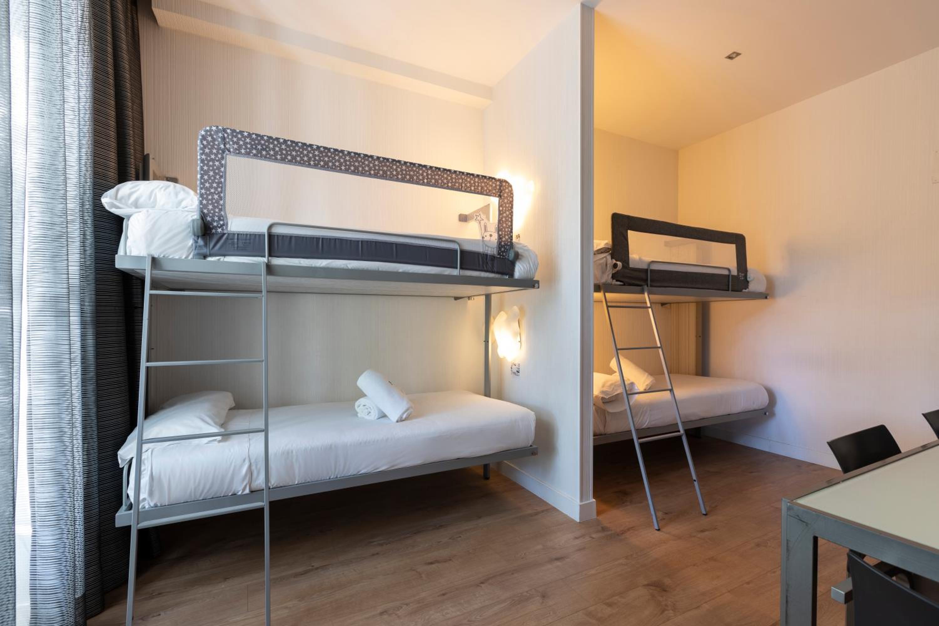 Apartment (6 Adults)