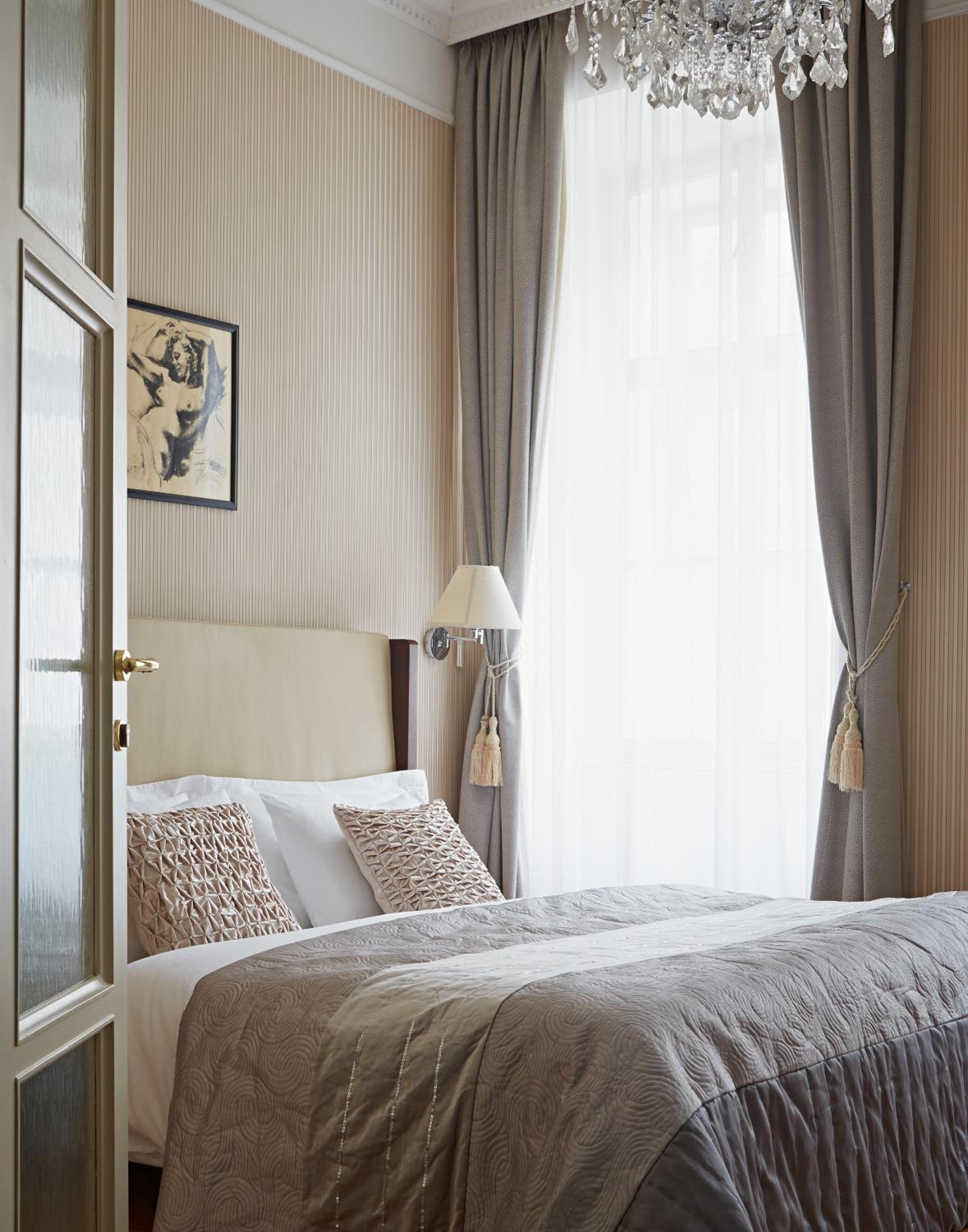 Deluxe Two-Bedroom Suite