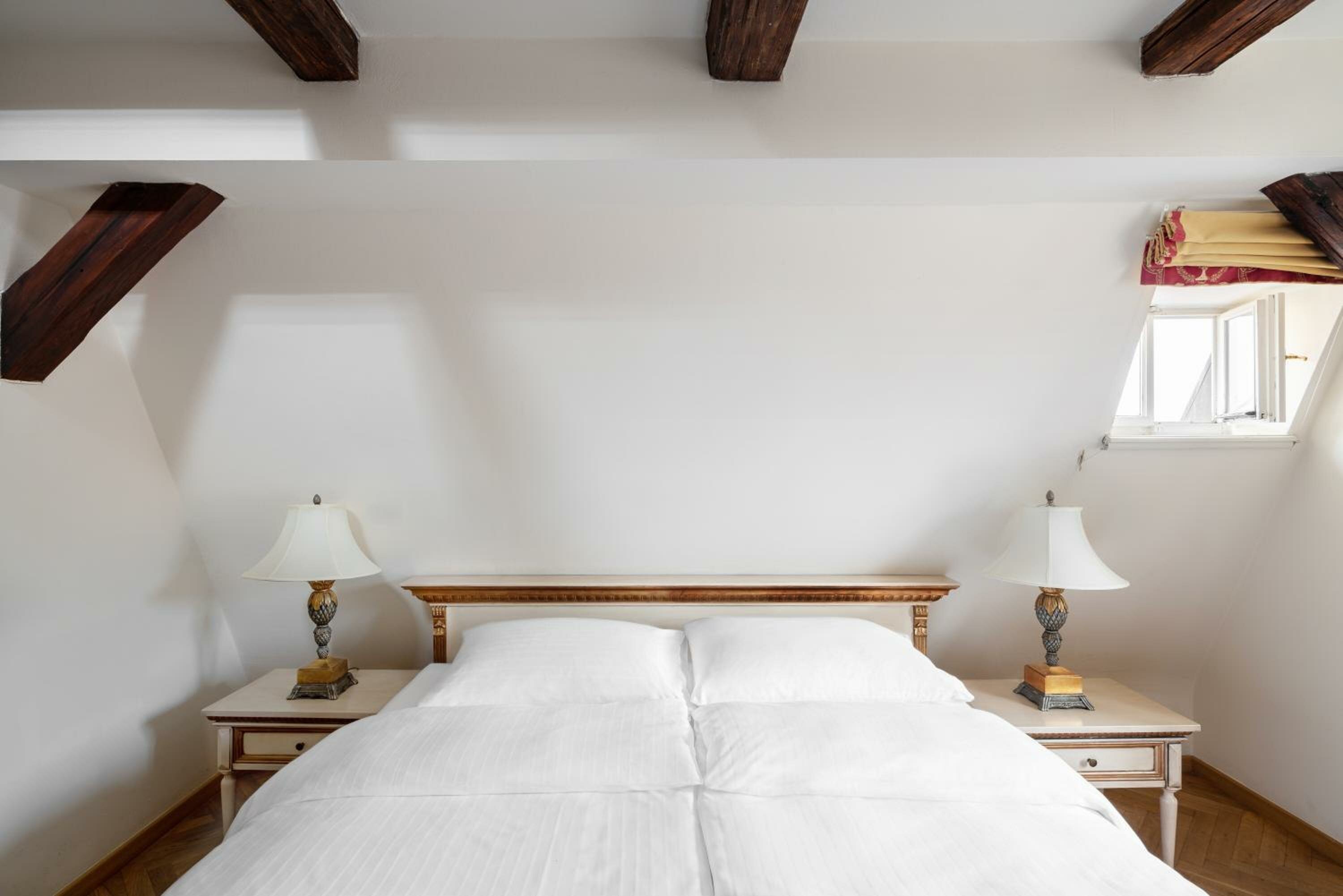 Maisonette with City View