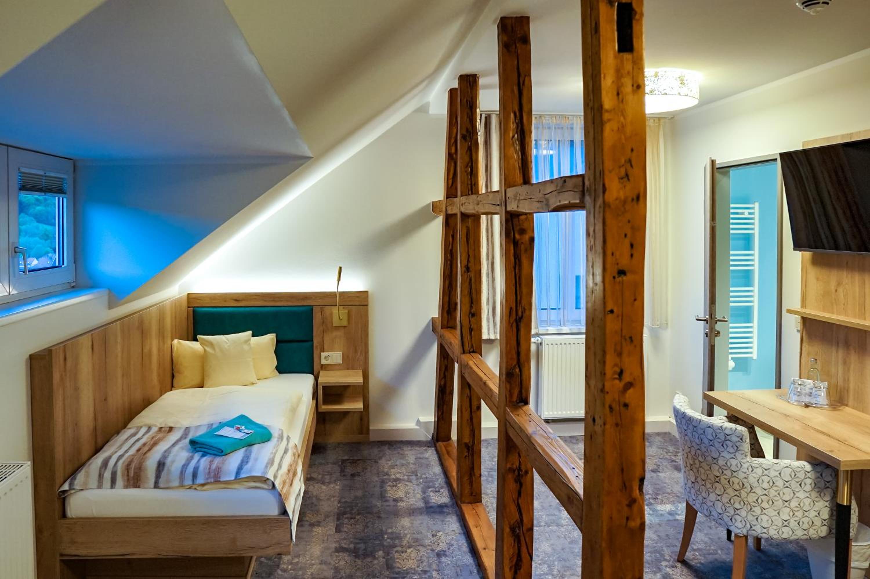 Deluxe Double or Twin Room