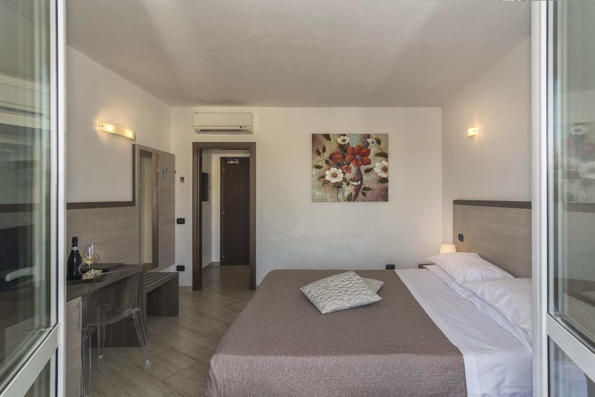 Double or Twin Room with Balcony