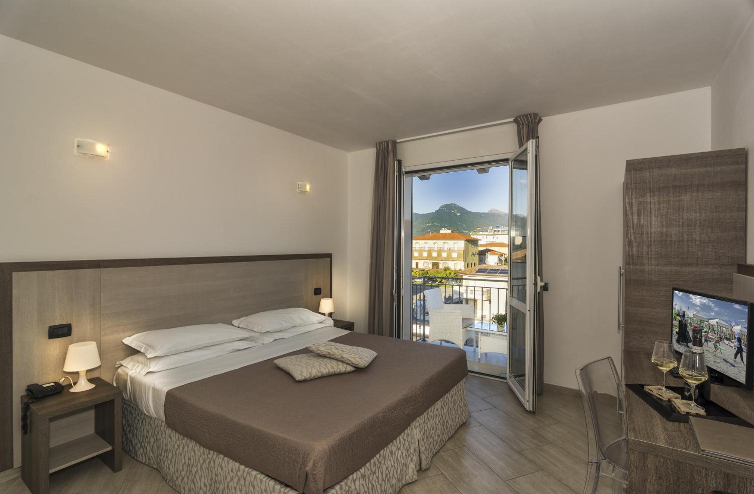 Double or Twin Room with Balcony