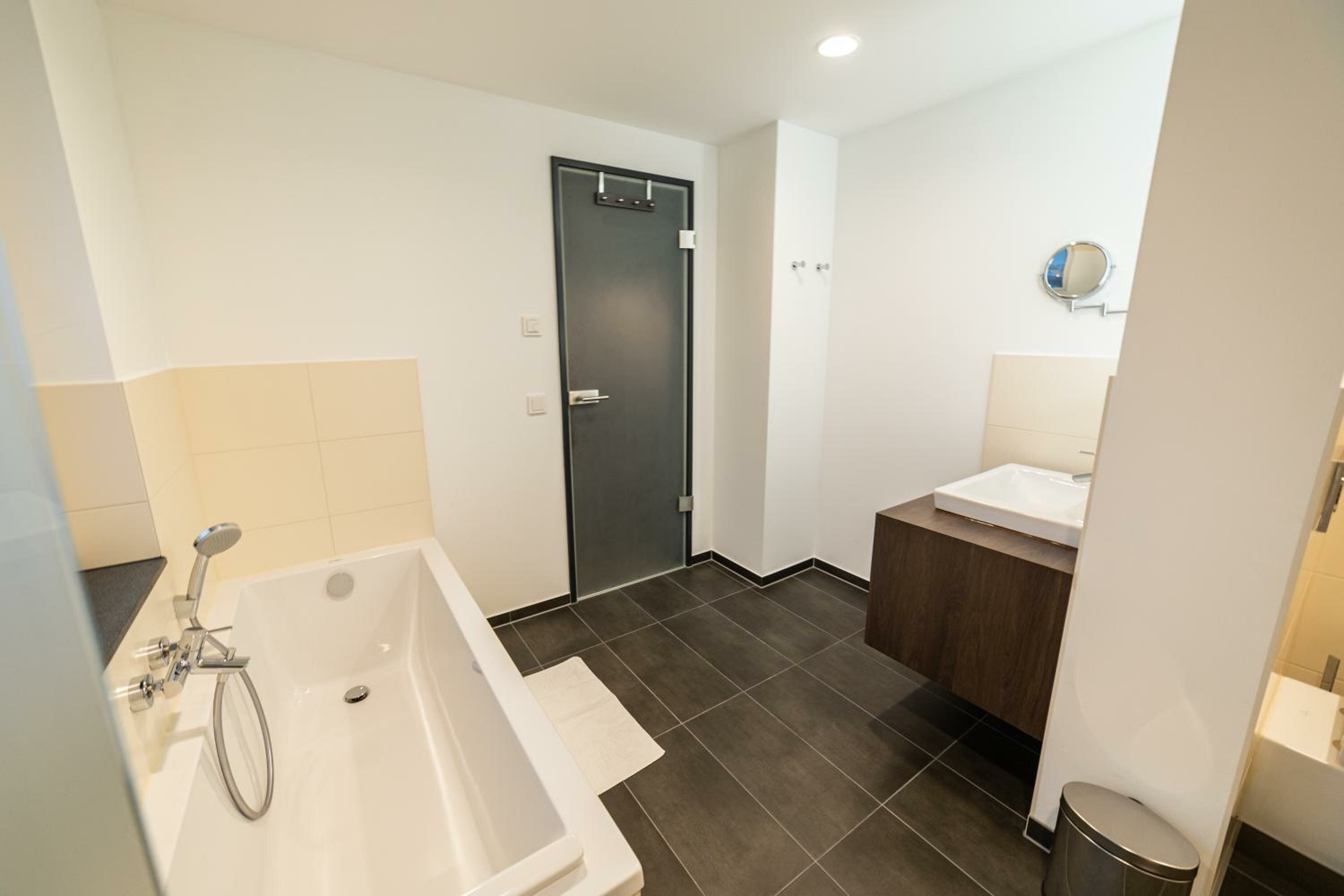 Superior Apartment Annex