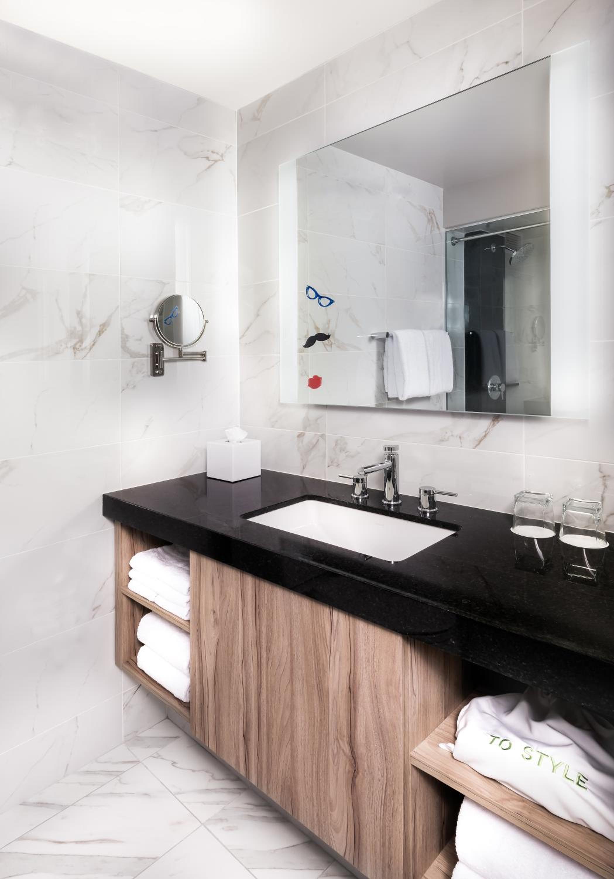 Classic Room, 1 Queen, Non-Smoking