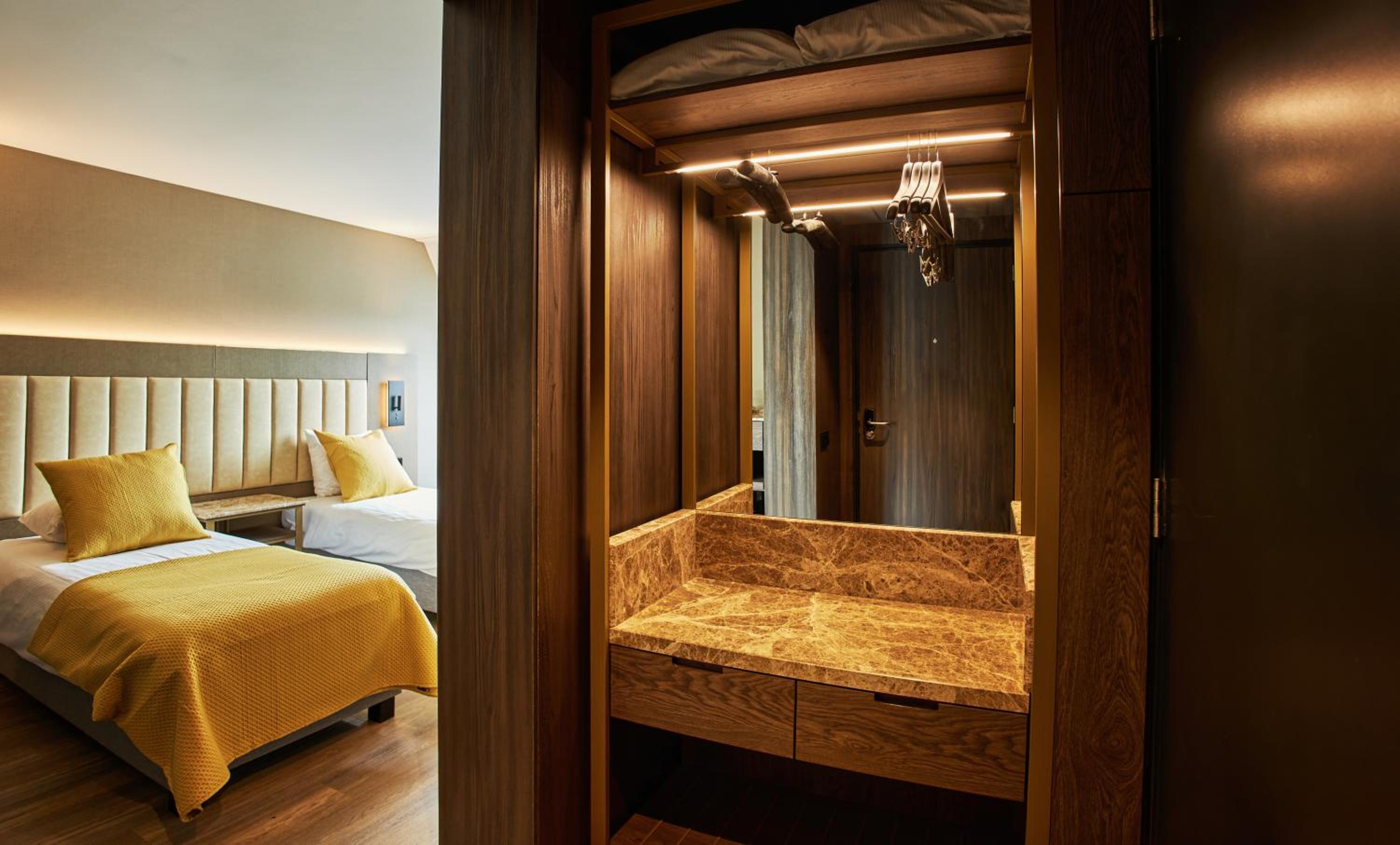 Deluxe Twin Room