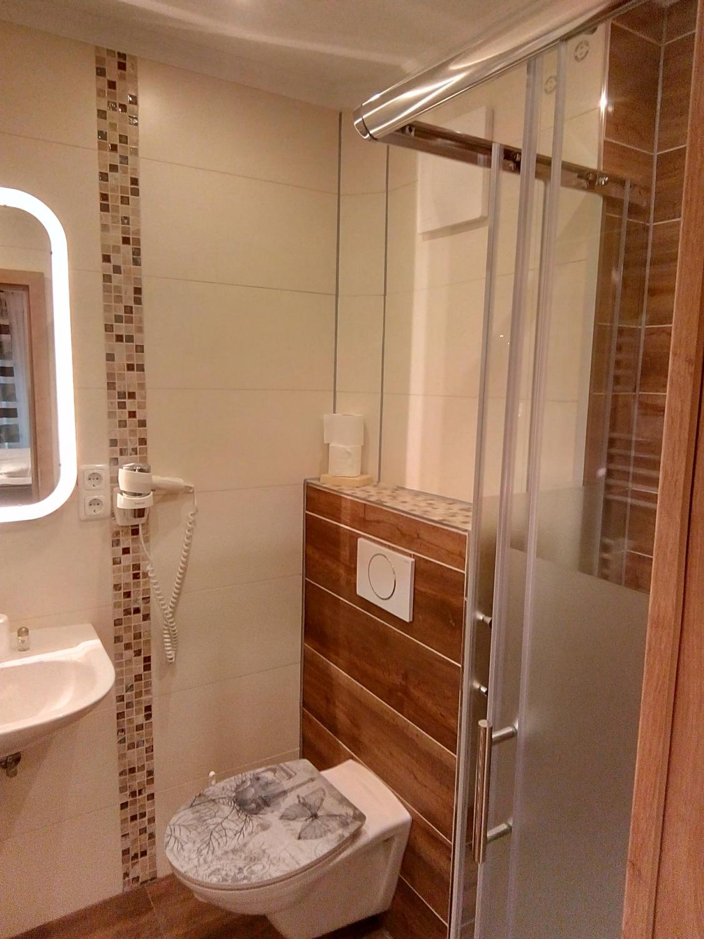 Triple Room with Shower