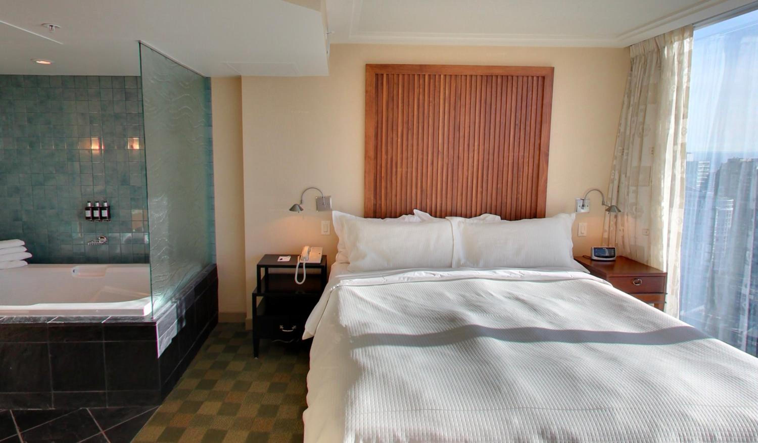 One-Bedroom Suite with Two Bath