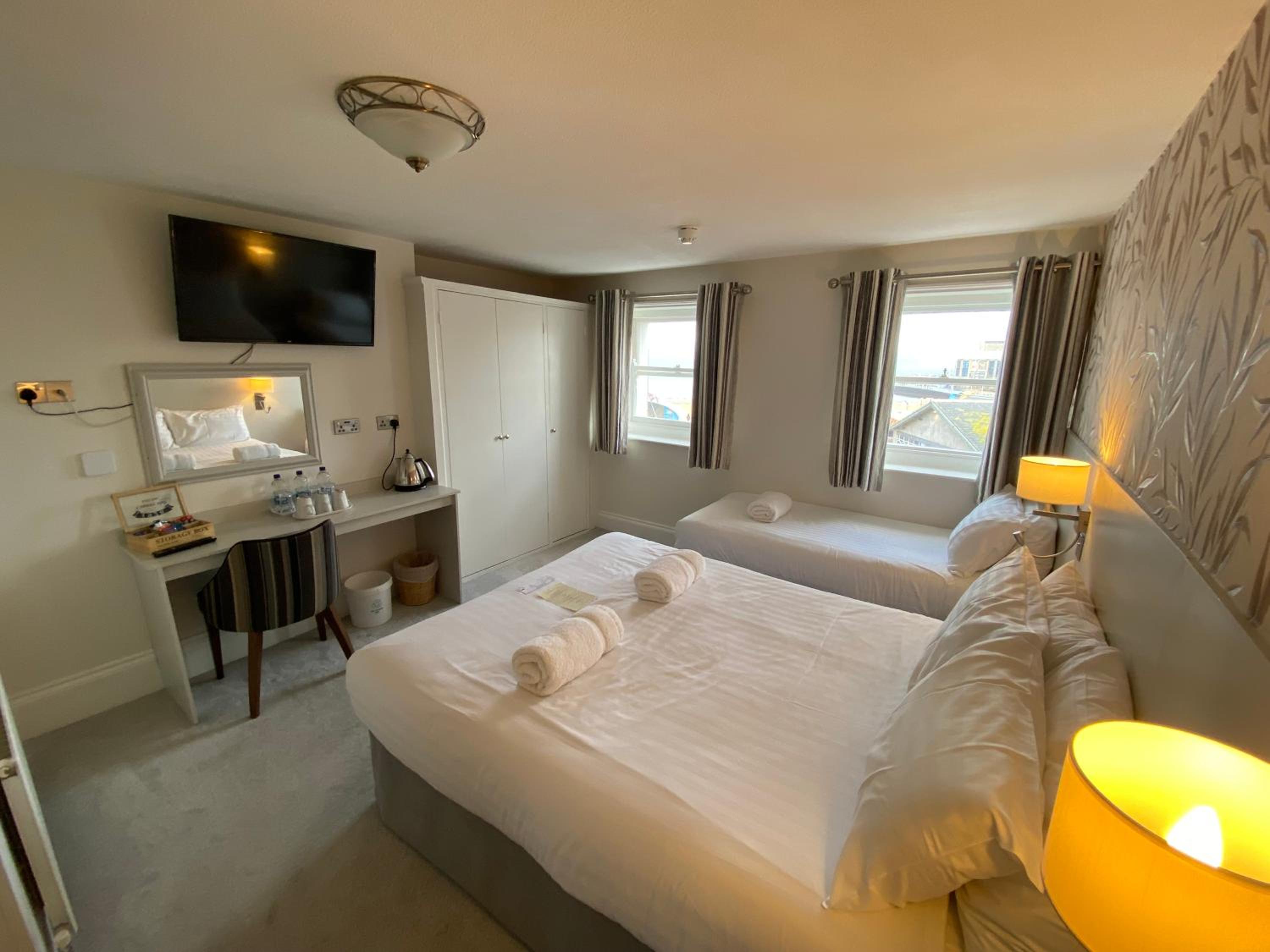 Family Room with Sea View