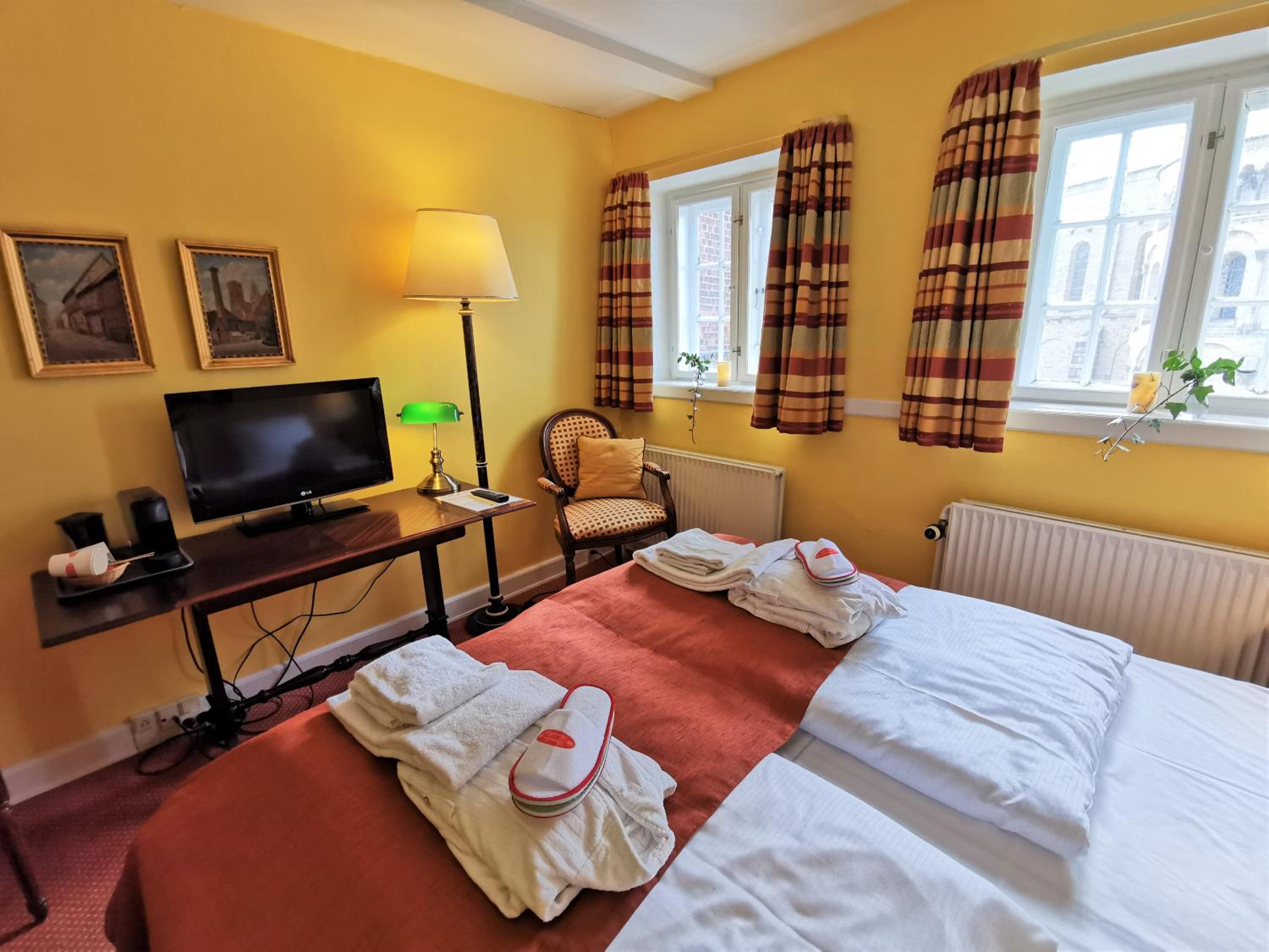 Double or Twin Room with View of the Catedral of Ribe