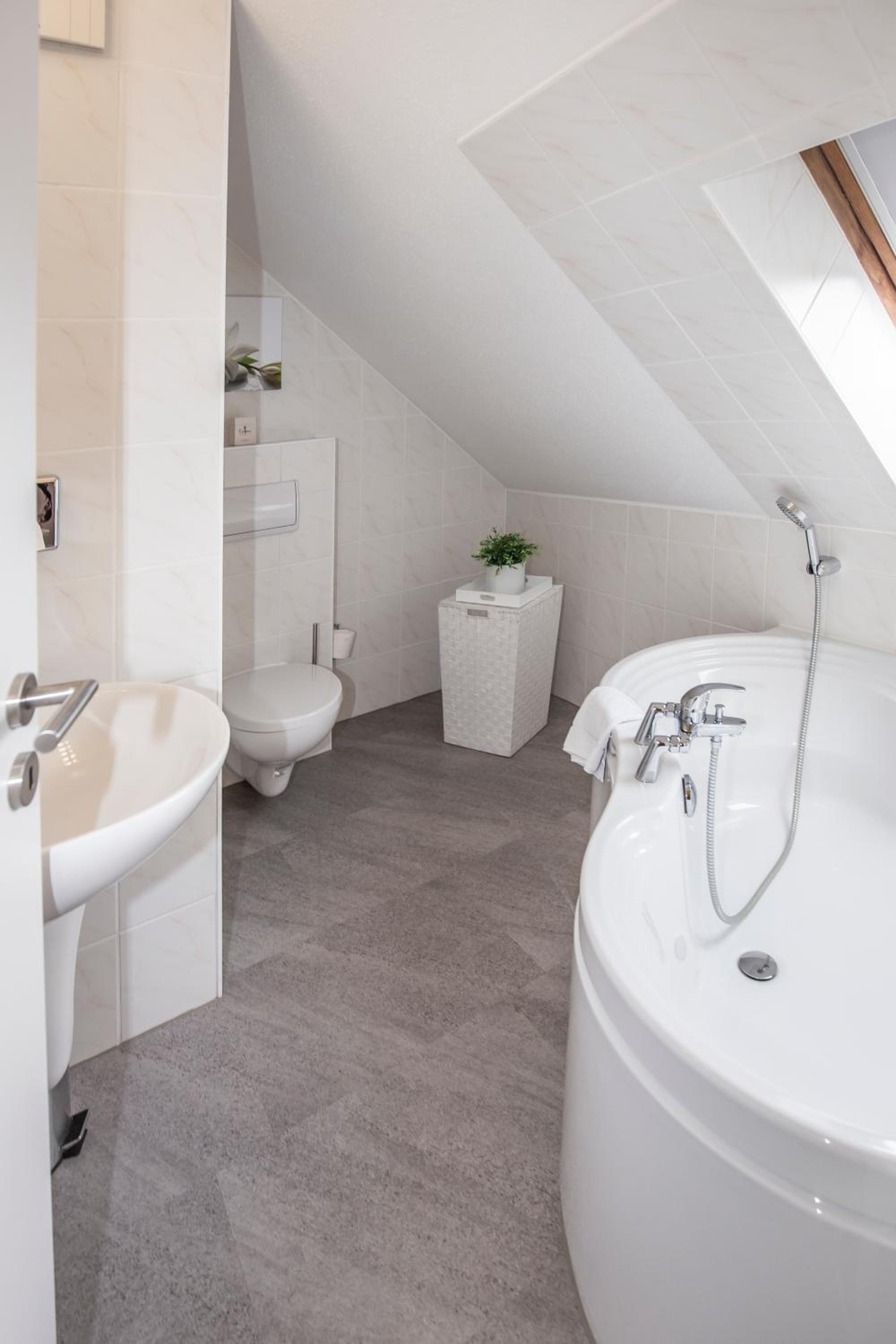 Classic Double Room with Bath