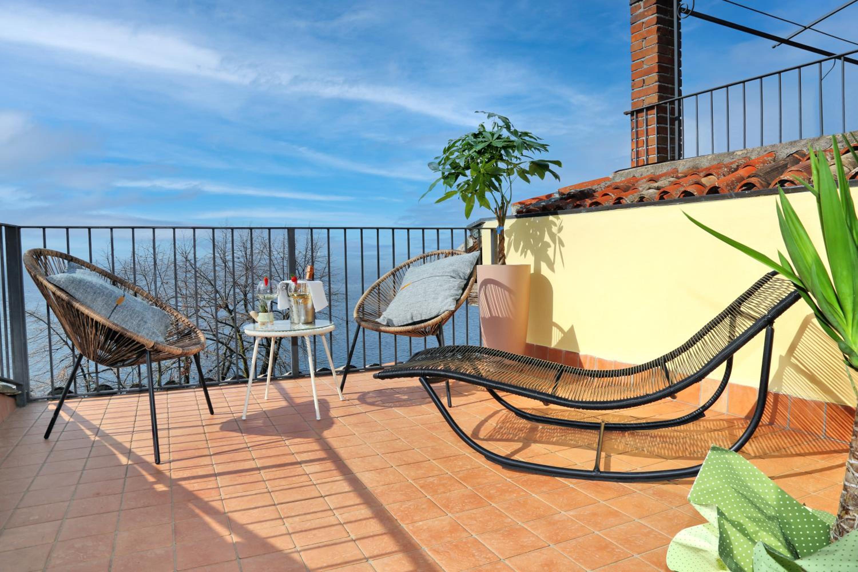 Triple Room with Terrace