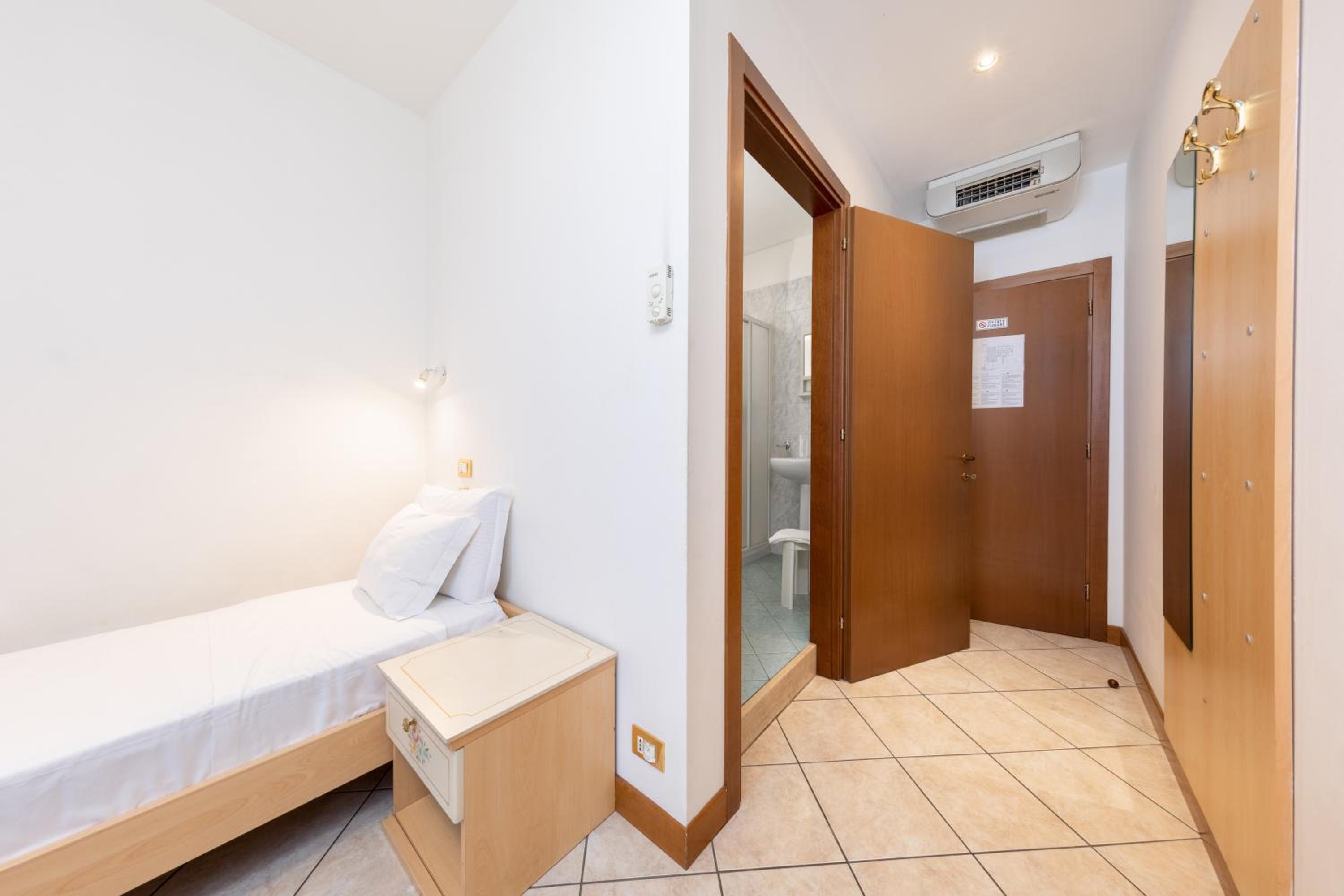 Single Room with Bathroom