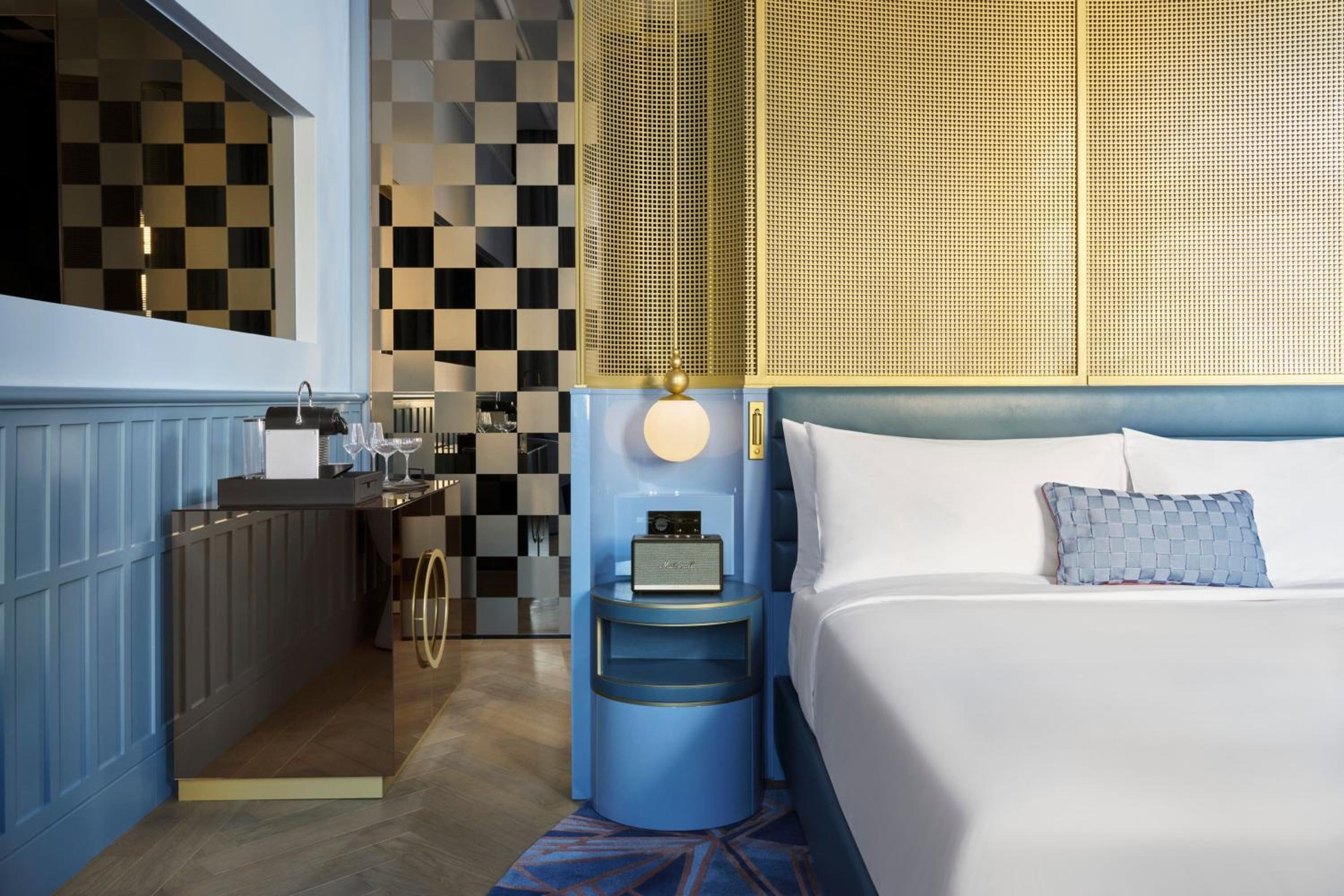 Studio King Suite with City View