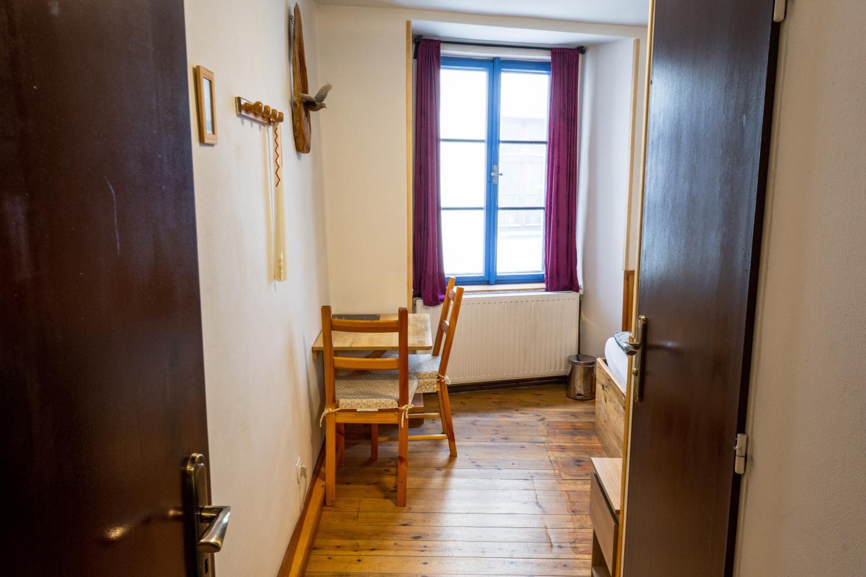 Deluxe Double Room with Shower